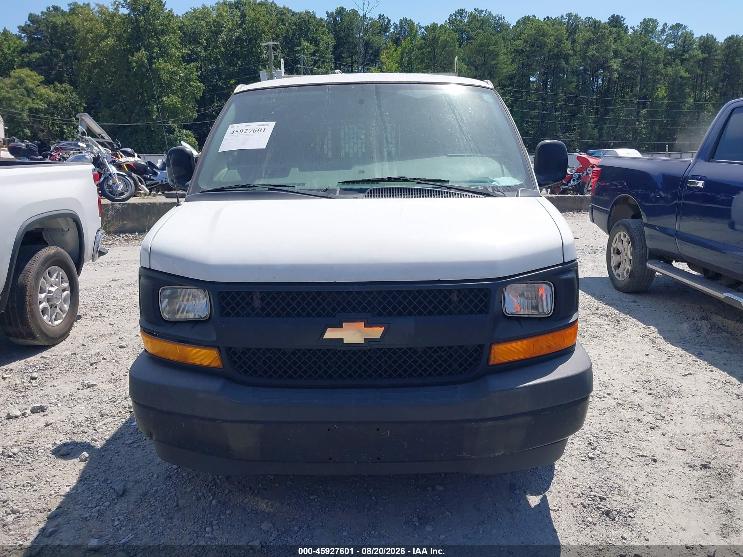 2017 Chevrolet Express 2500 Work Van White vin: 1GCWGAFF5H1127128