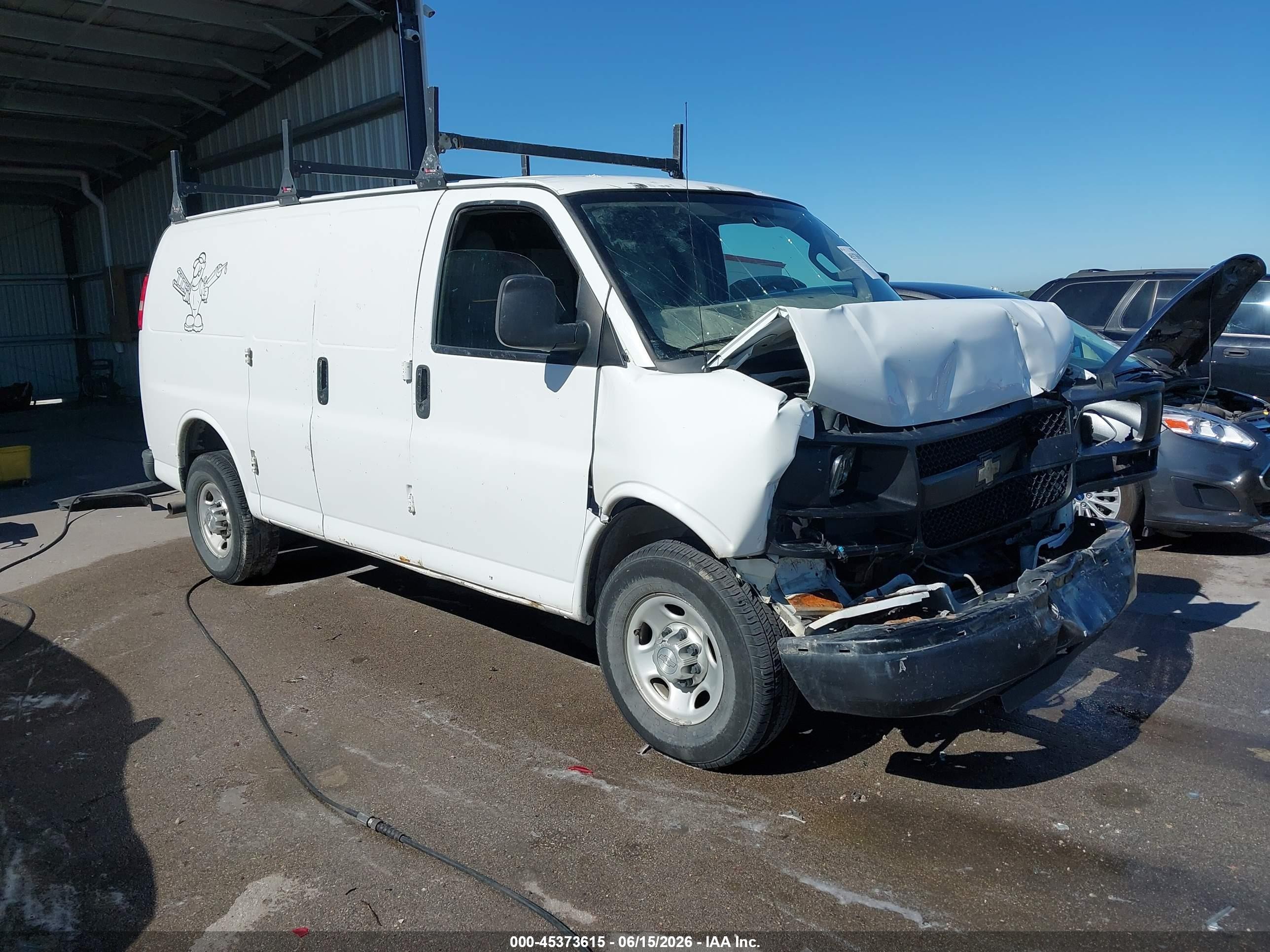 2016 Chevrolet Express 2500 Work Van Белый vin: 1GCWGAFF9G1156808