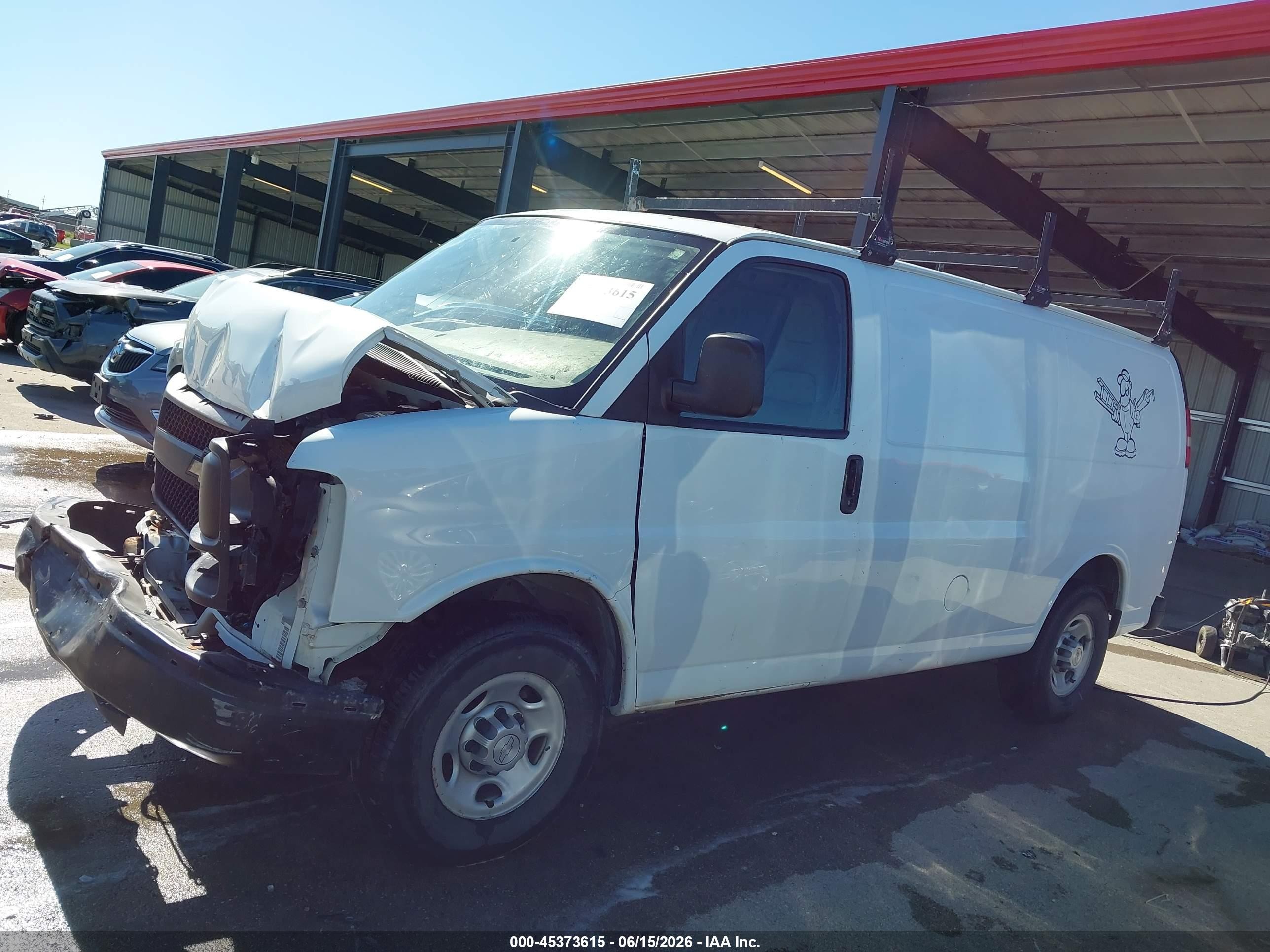 2016 Chevrolet Express 2500 Work Van Белый vin: 1GCWGAFF9G1156808