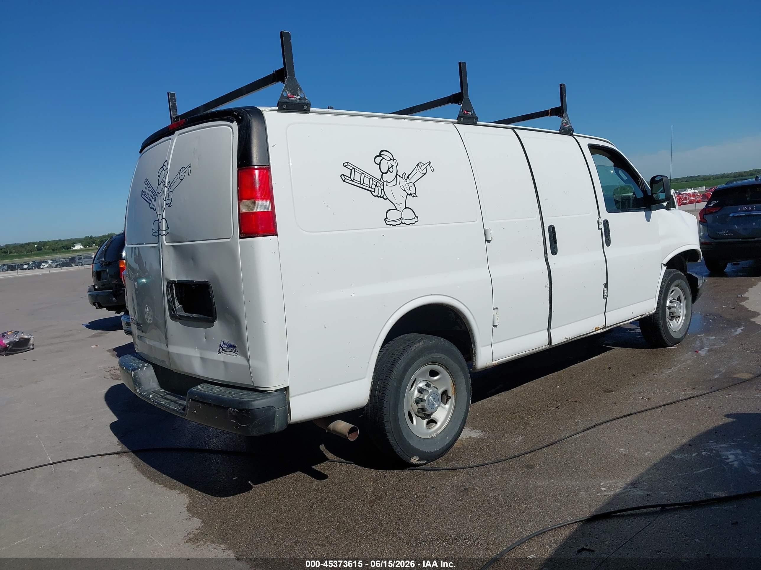 2016 Chevrolet Express 2500 Work Van Белый vin: 1GCWGAFF9G1156808