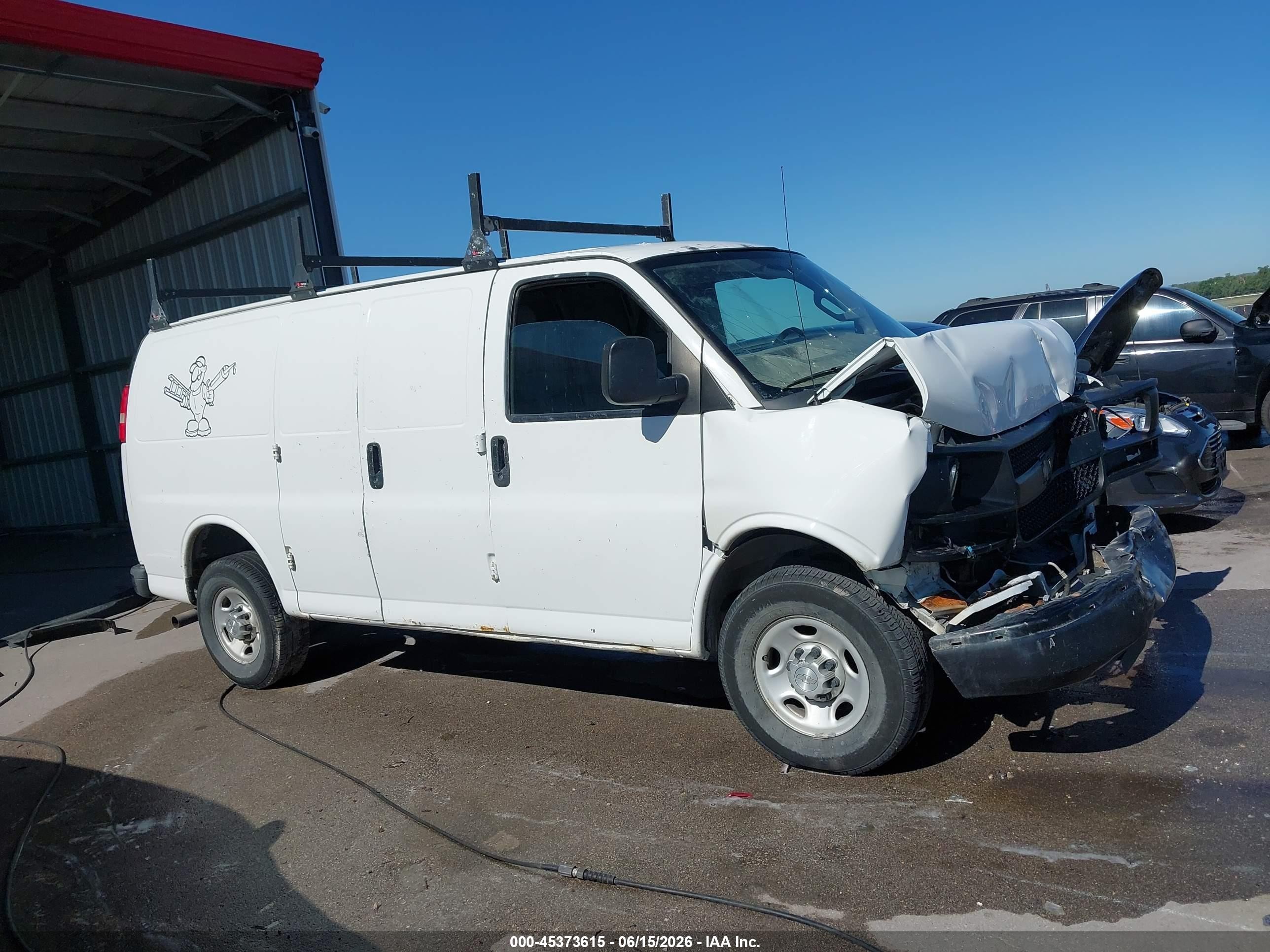 2016 Chevrolet Express 2500 Work Van Белый vin: 1GCWGAFF9G1156808