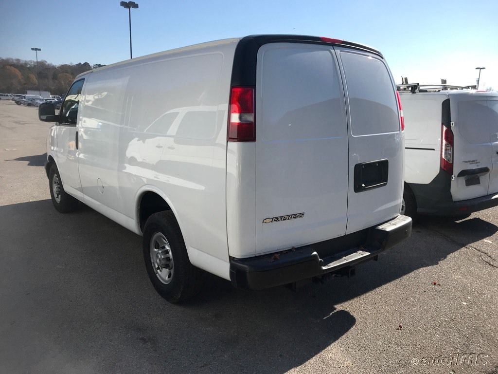 2017 Chevrolet Express Cargo Van Unknown vin: 1GCWGAFF9H1338753