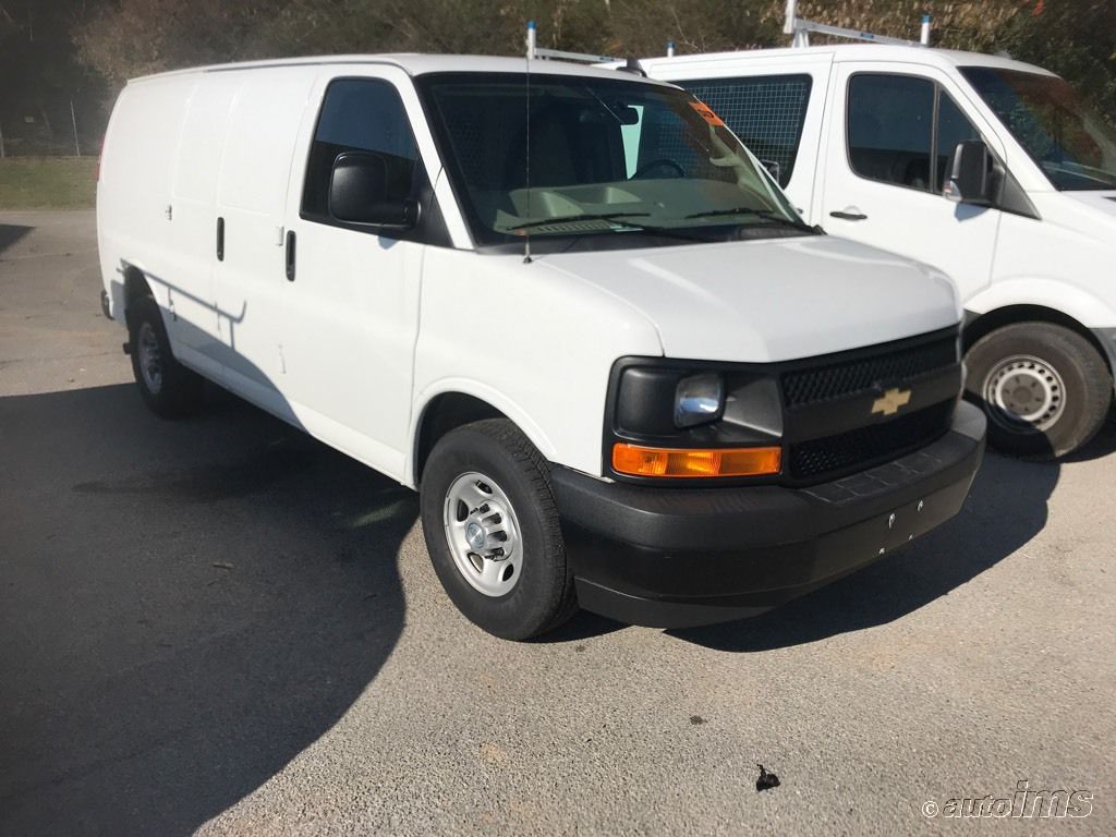 2017 Chevrolet Express Cargo Van Unknown vin: 1GCWGAFF9H1338753