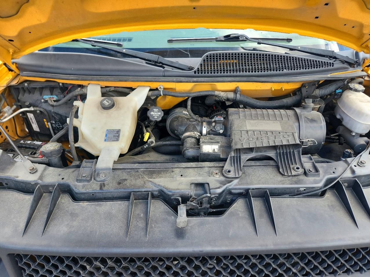 2016 Chevrolet Express G2500 Желтый vin: 1GCWGAFFXG1243715