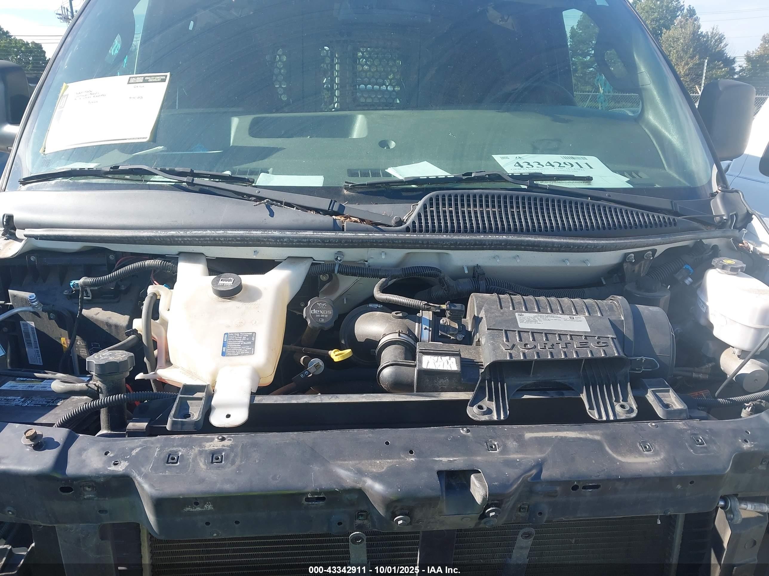 2018 Chevrolet Express 2500 Work Van Белый vin: 1GCWGAFG0J1904247