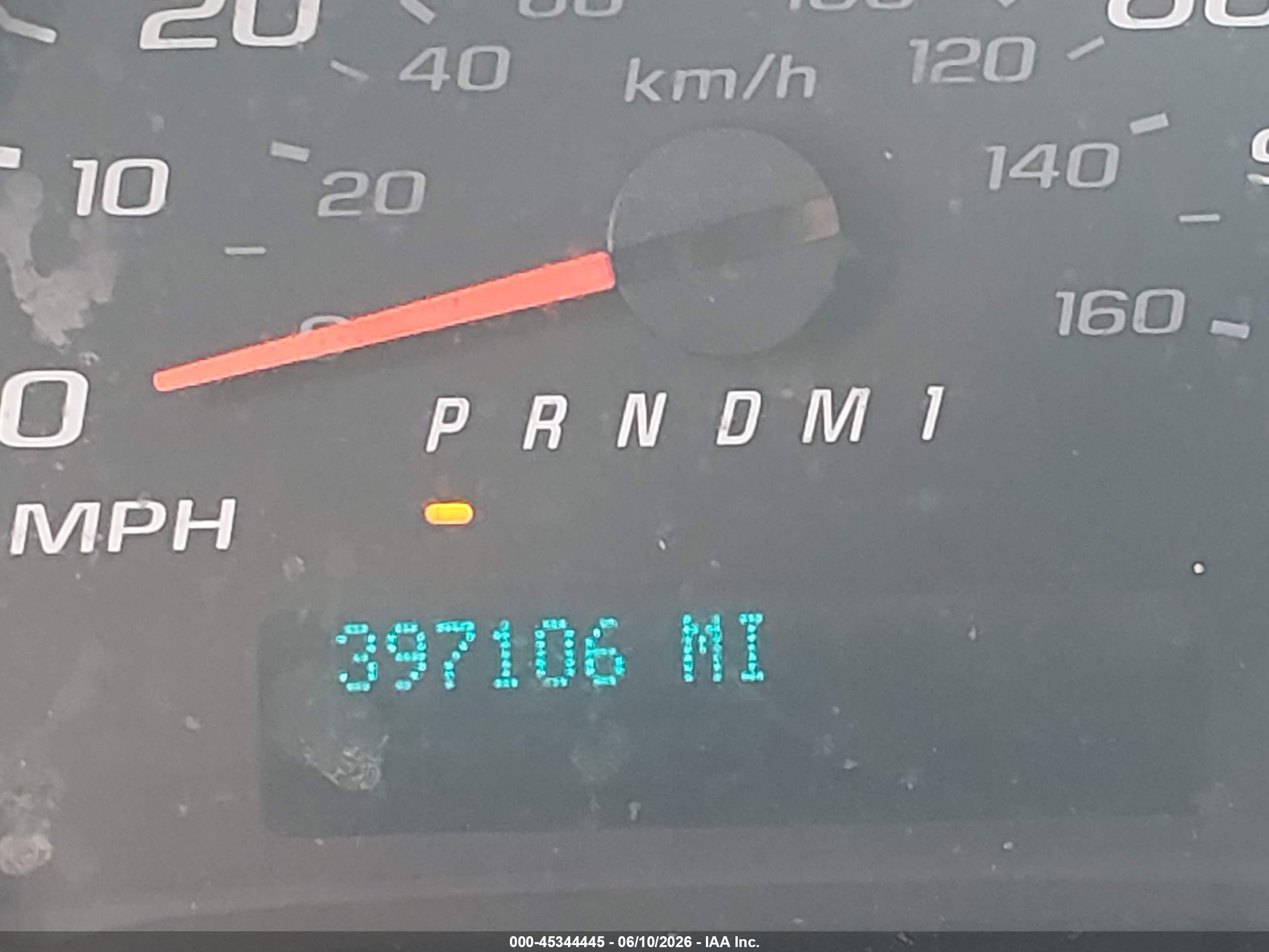 2018 Chevrolet Express 2500 Work Van Yellow vin: 1GCWGAFG4J1316402