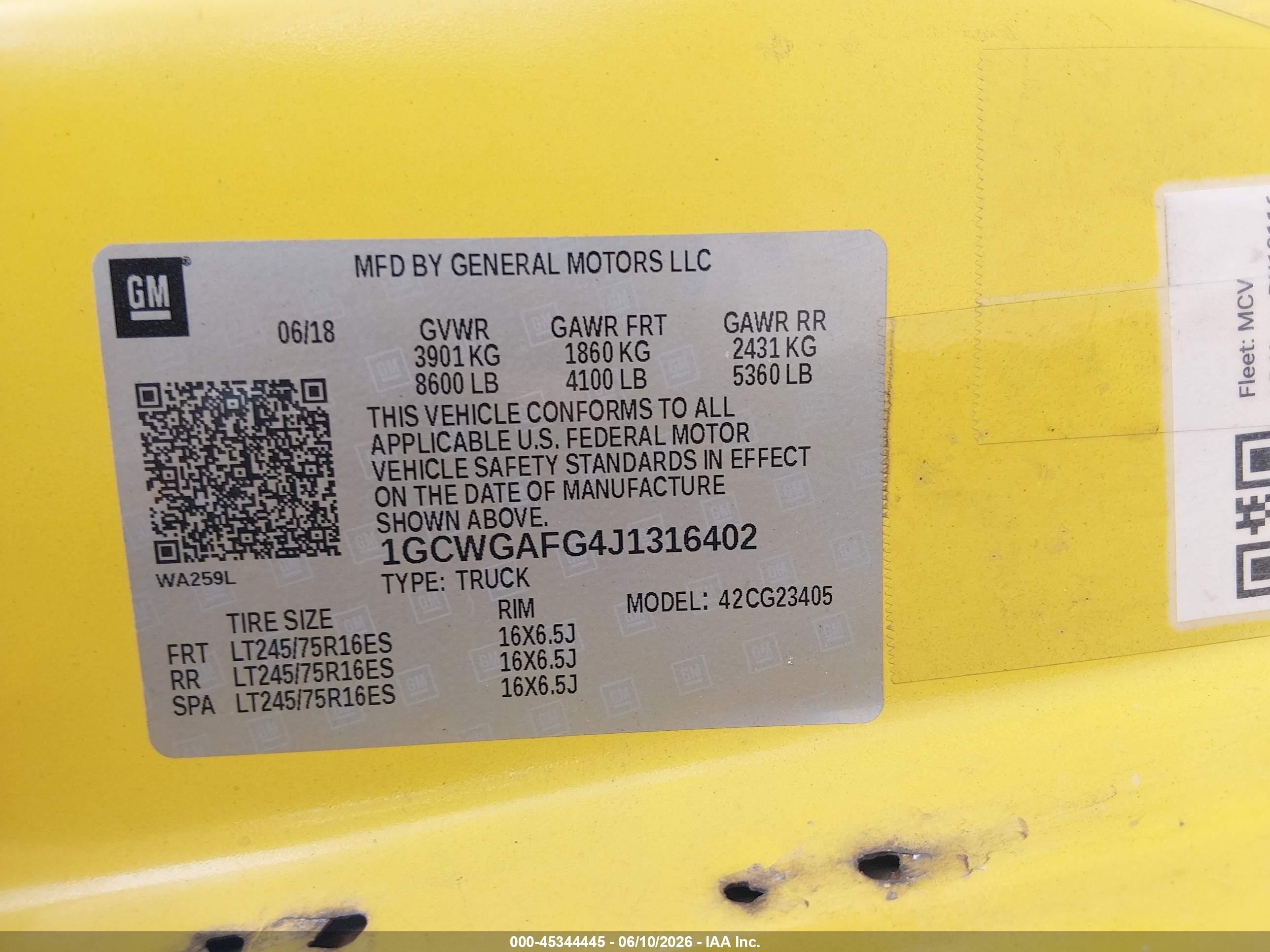 2018 Chevrolet Express 2500 Work Van Yellow vin: 1GCWGAFG4J1316402