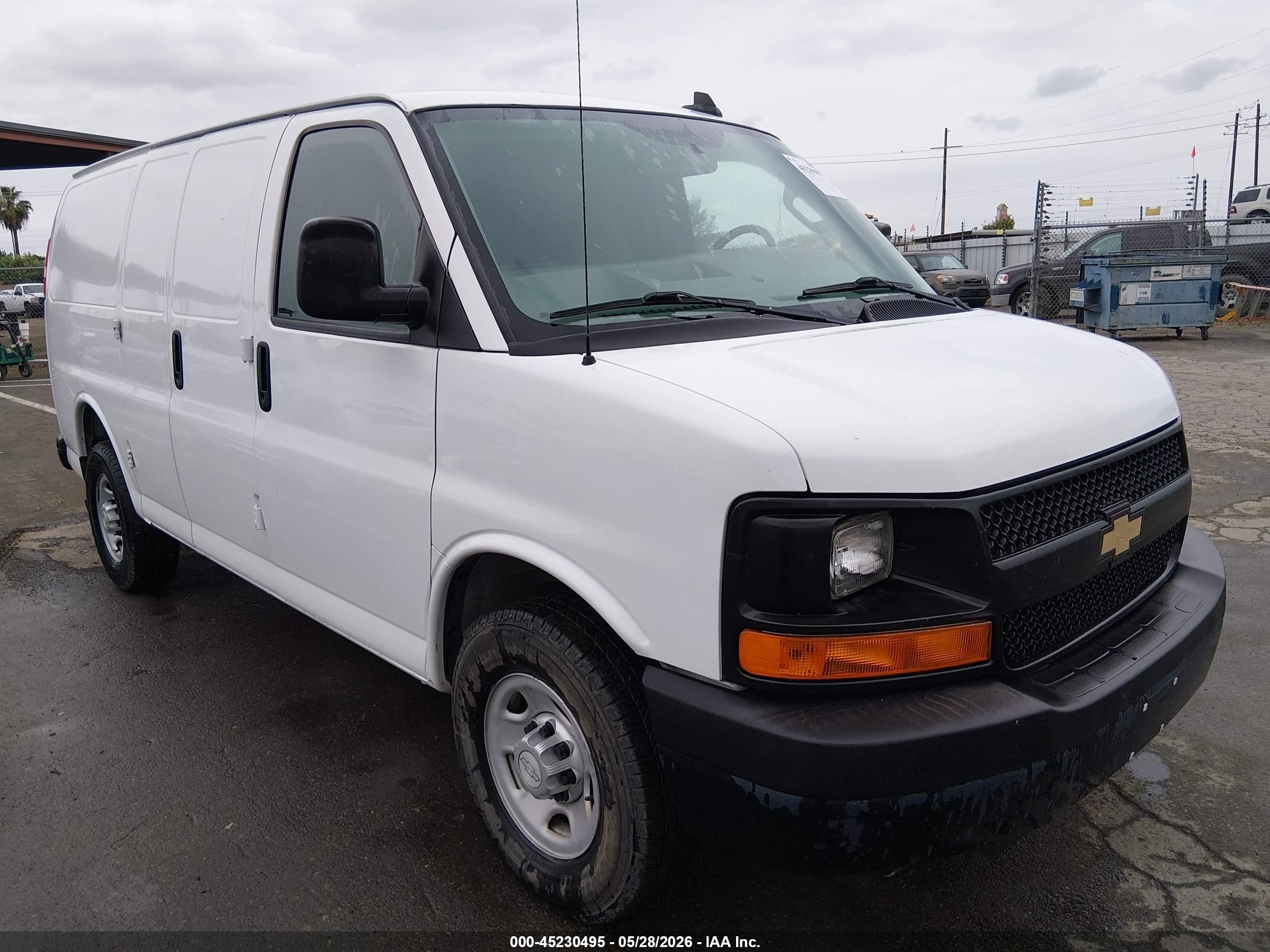 2016 Chevrolet Express 2500 Work Van White vin: 1GCWGAFG5G1241007