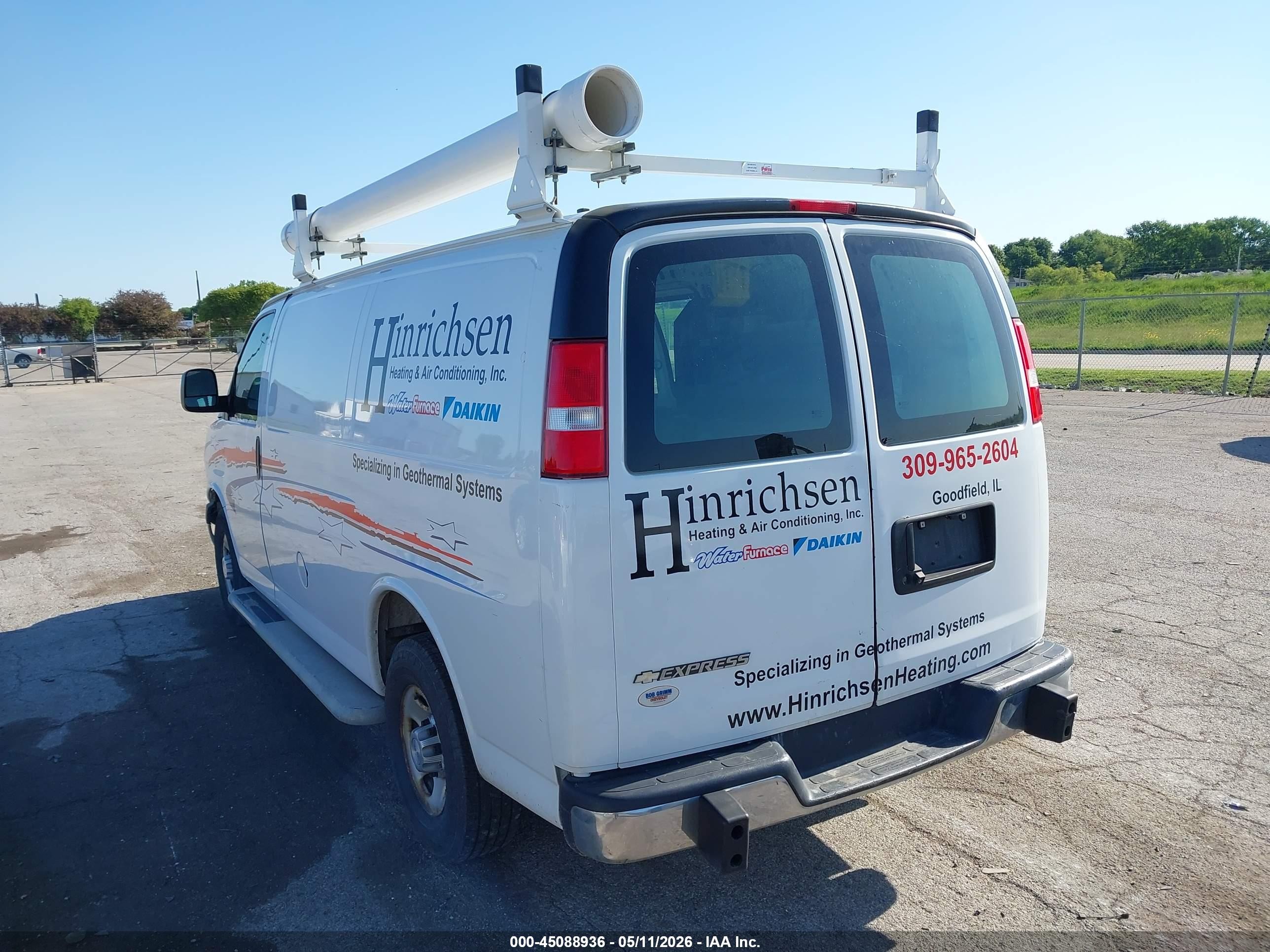 2018 Chevrolet Express 2500 Work Van White vin: 1GCWGAFG6J1905127