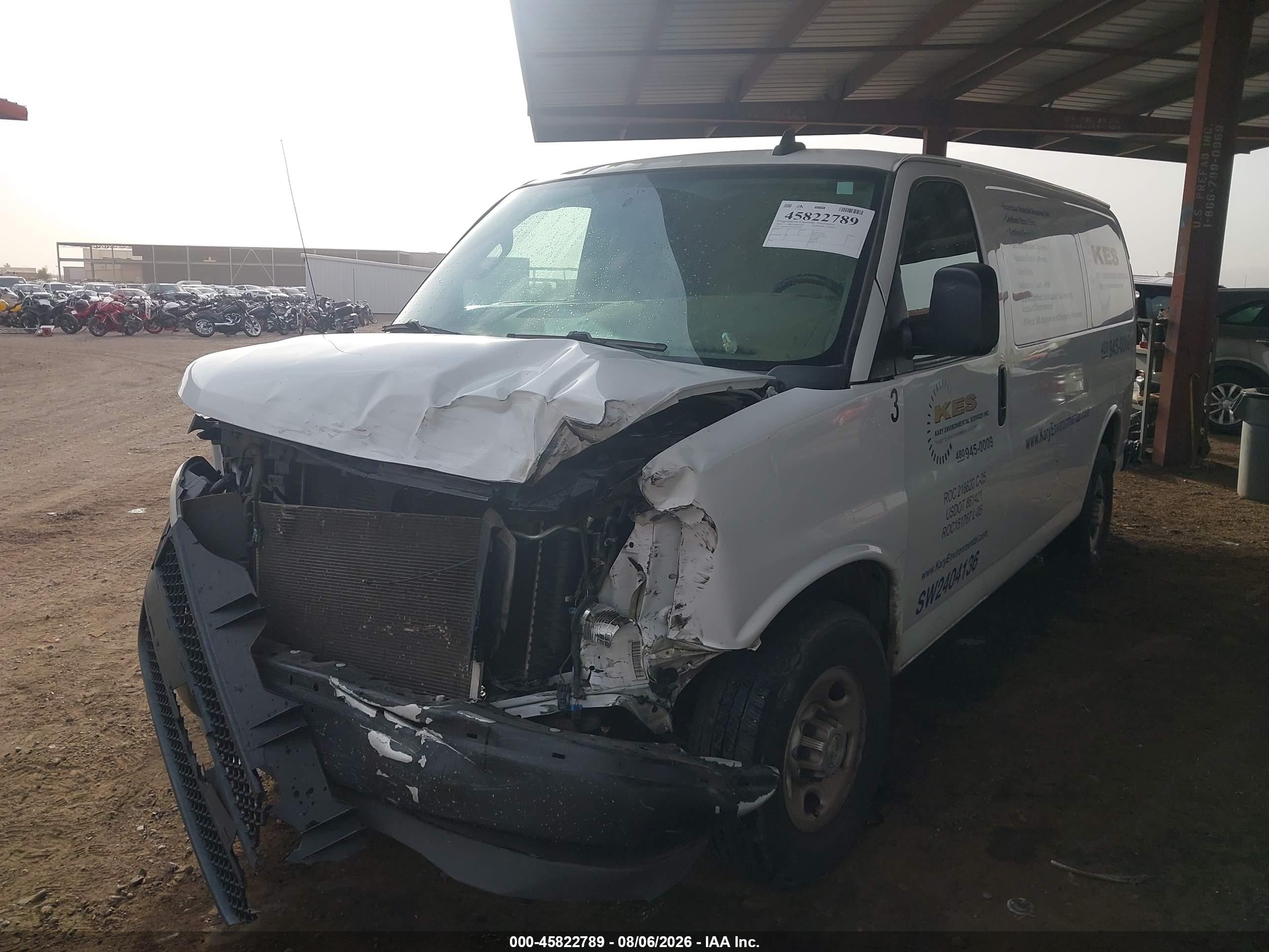 2022 Chevrolet Express Cargo Rwd 2500 Regular Wheelbase Wt White vin: 1GCWGAFP2N1202324