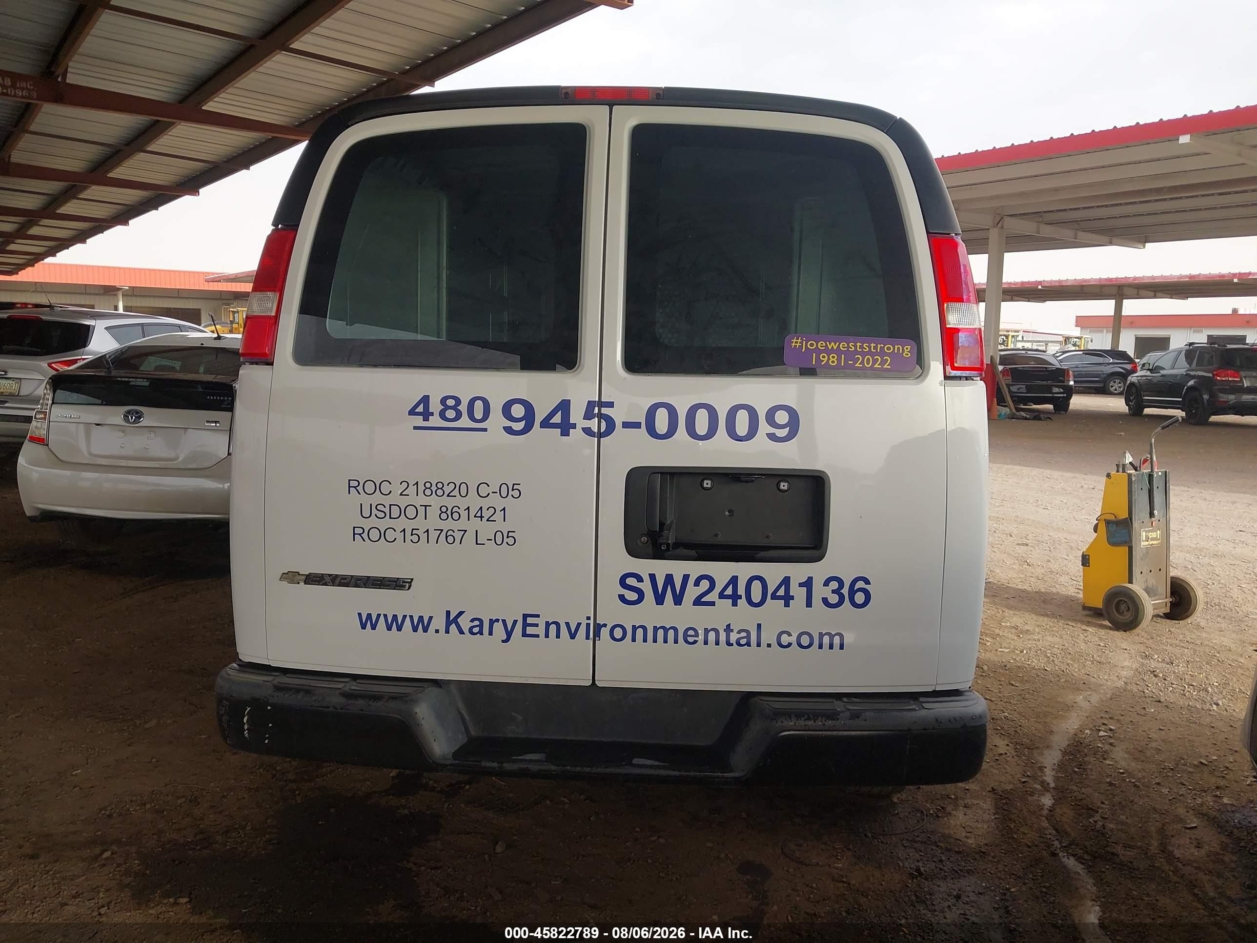2022 Chevrolet Express Cargo Rwd 2500 Regular Wheelbase Wt White vin: 1GCWGAFP2N1202324