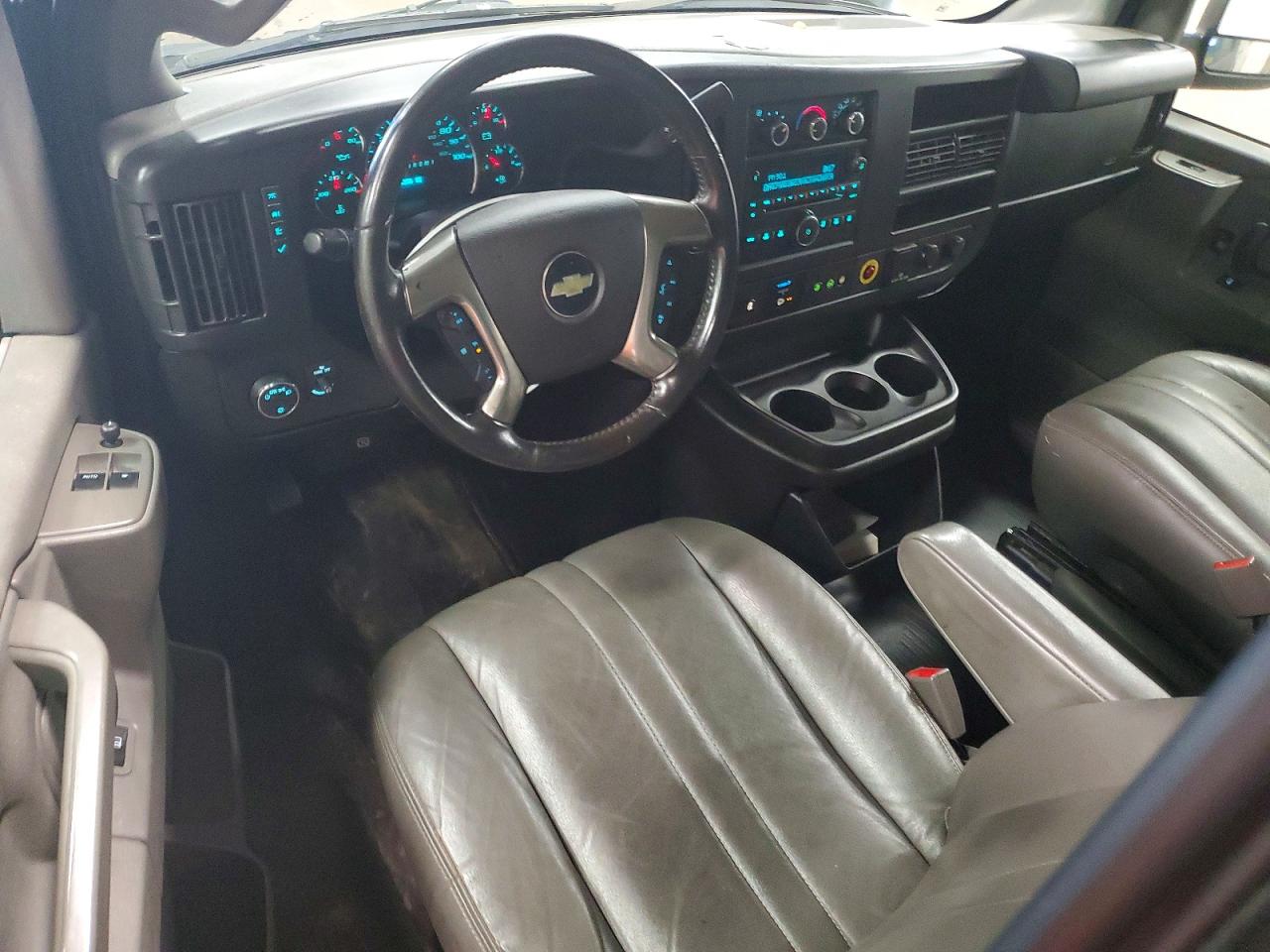 2018 Chevrolet Express G2500 Black vin: 1GCWGAFP7J1186065