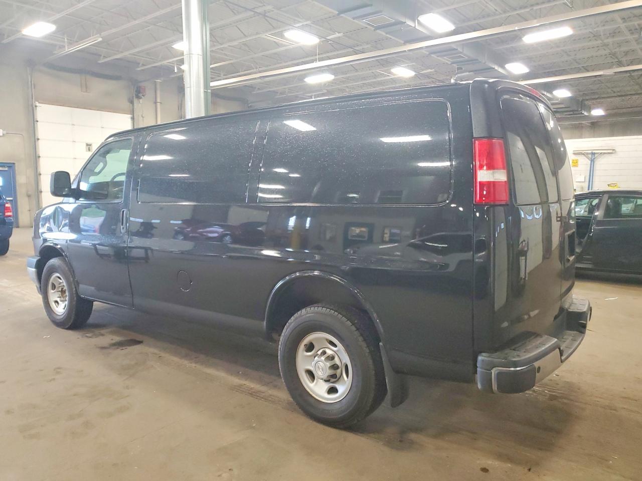 2018 Chevrolet Express G2500 Black vin: 1GCWGAFP7J1186065