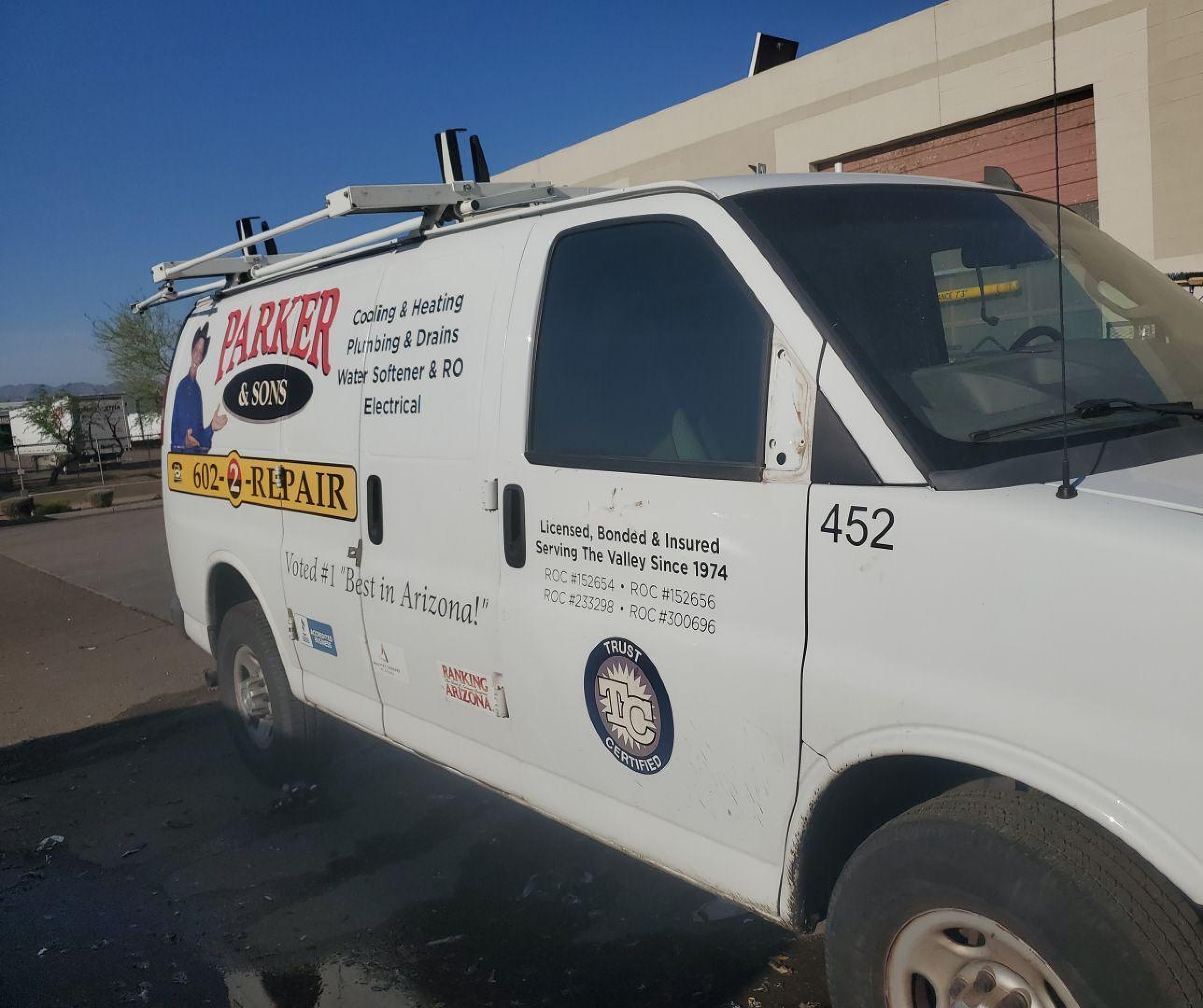 2018 Chevrolet Express 2500 Work Van White vin: 1GCWGAFPXJ1199215