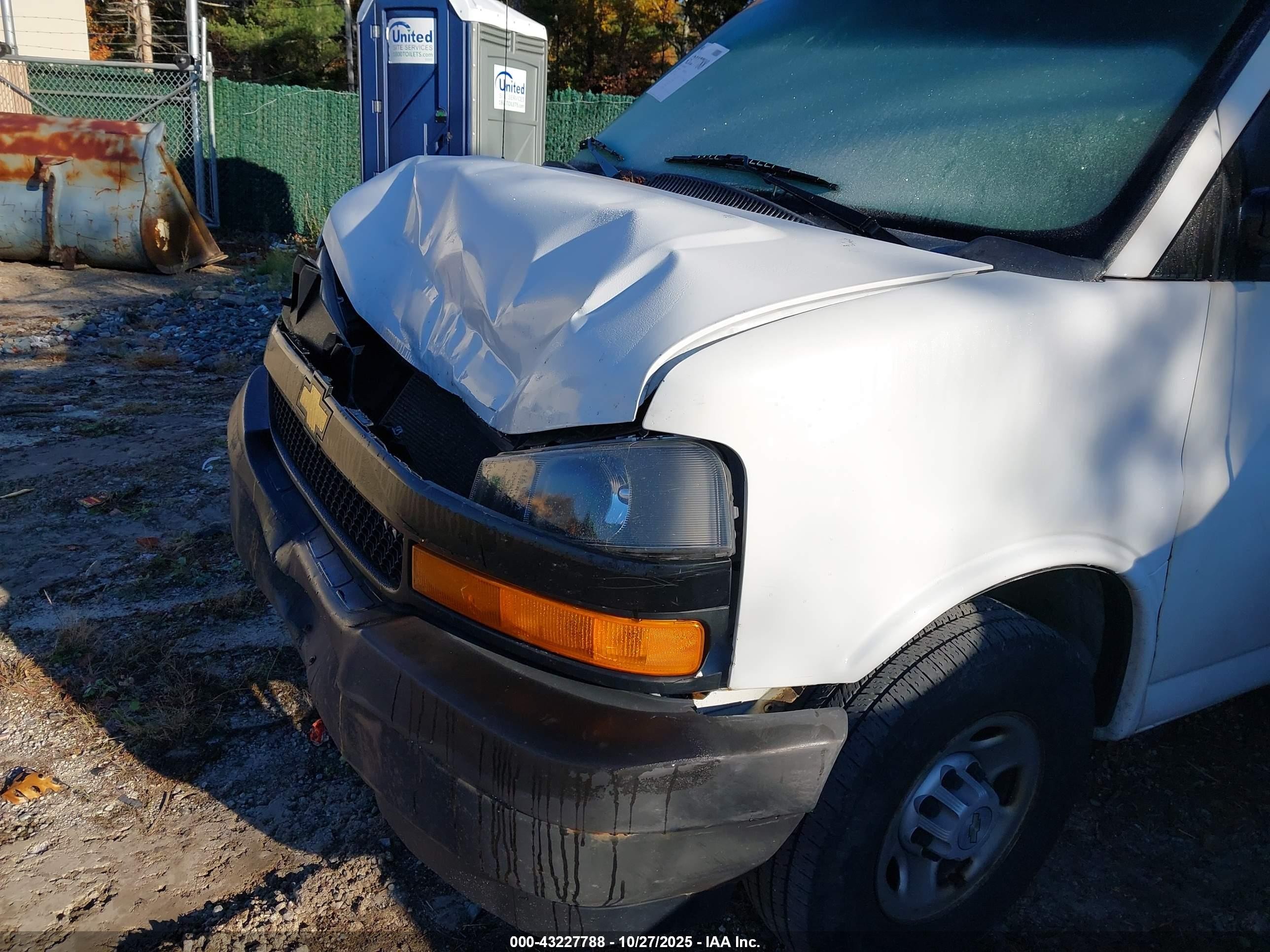 2018 Chevrolet Express 2500 Work Van Белый vin: 1GCWGBFP1J1315181