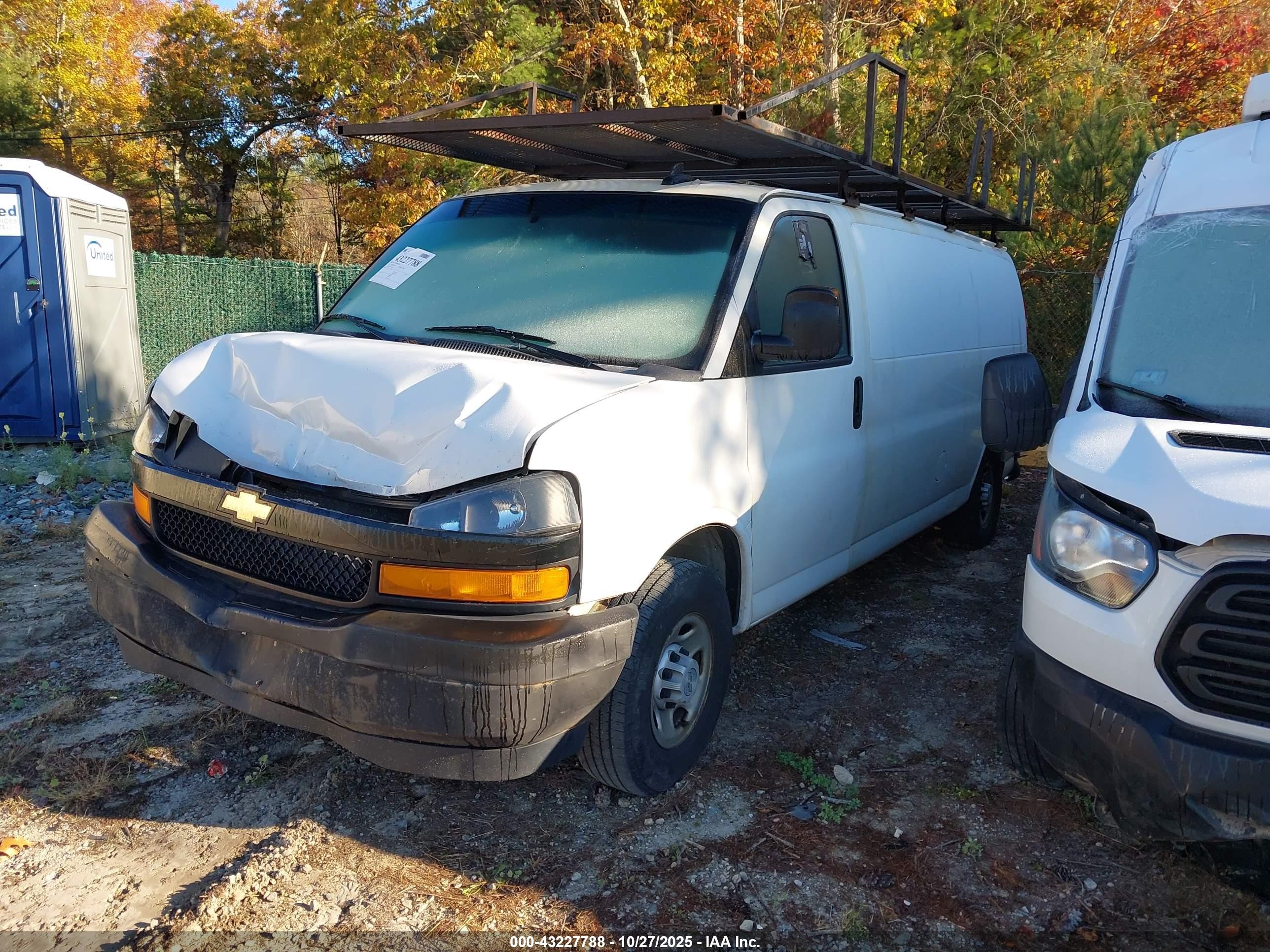 2018 Chevrolet Express 2500 Work Van Белый vin: 1GCWGBFP1J1315181