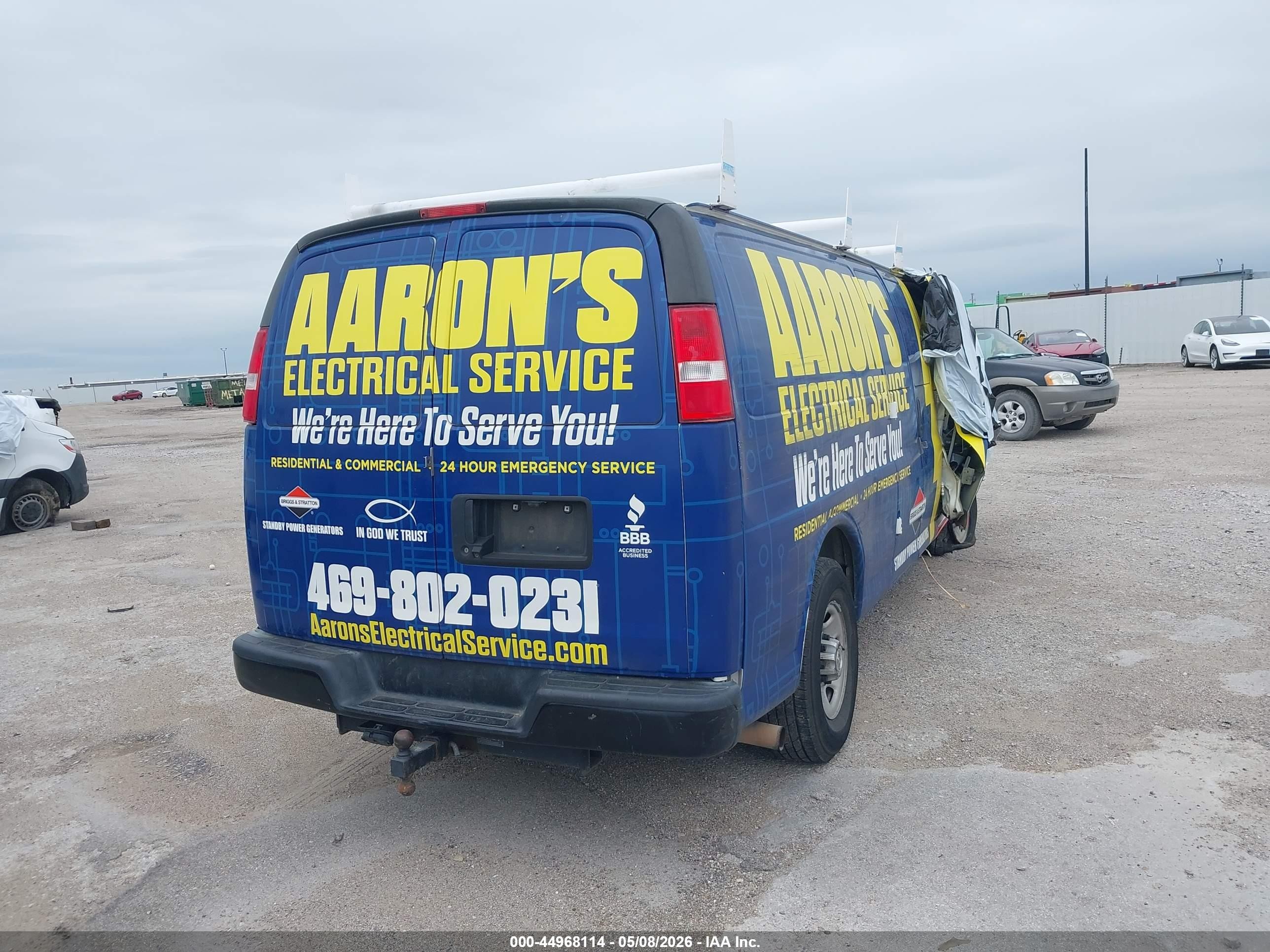 2020 Chevrolet Express G2500   White vin: 1GCWGBFPXL1273791
