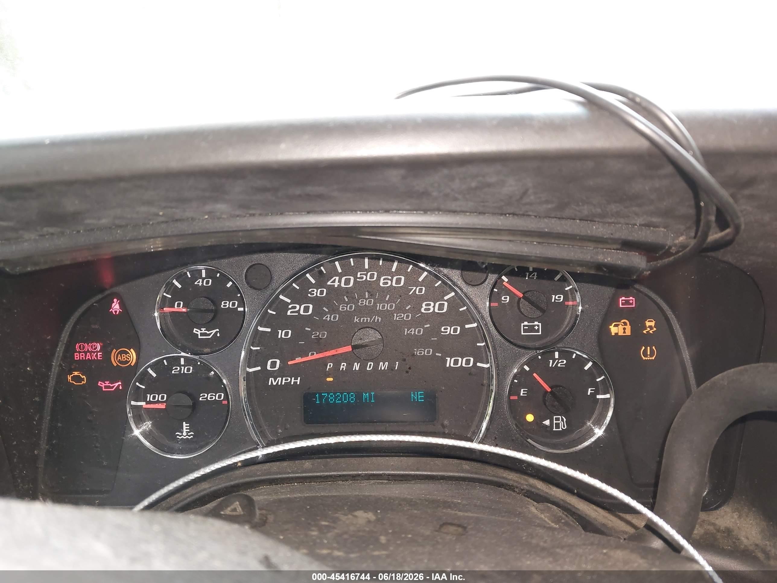 2011 Chevrolet Express 2500 Work Van White vin: 1GCWGFBA0B1103933