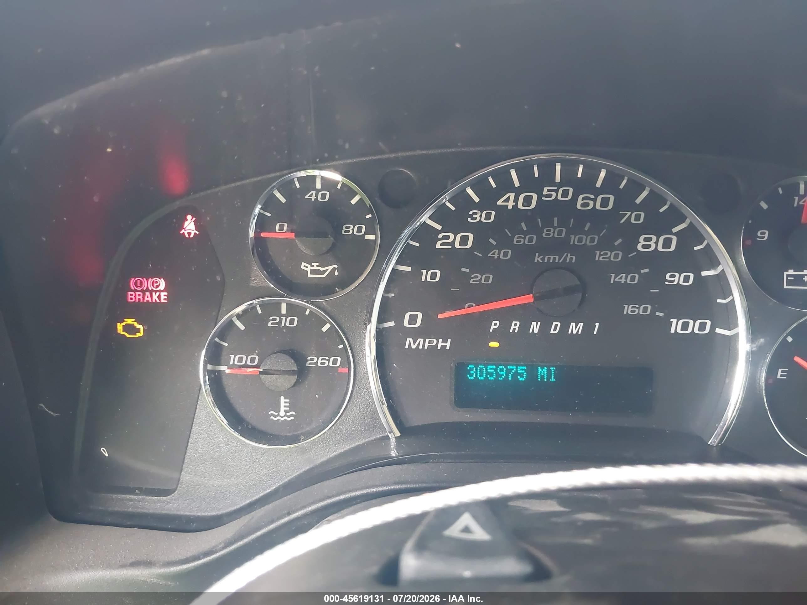 2011 Chevrolet Express 2500 Work Van Белый vin: 1GCWGFBA0B1105875
