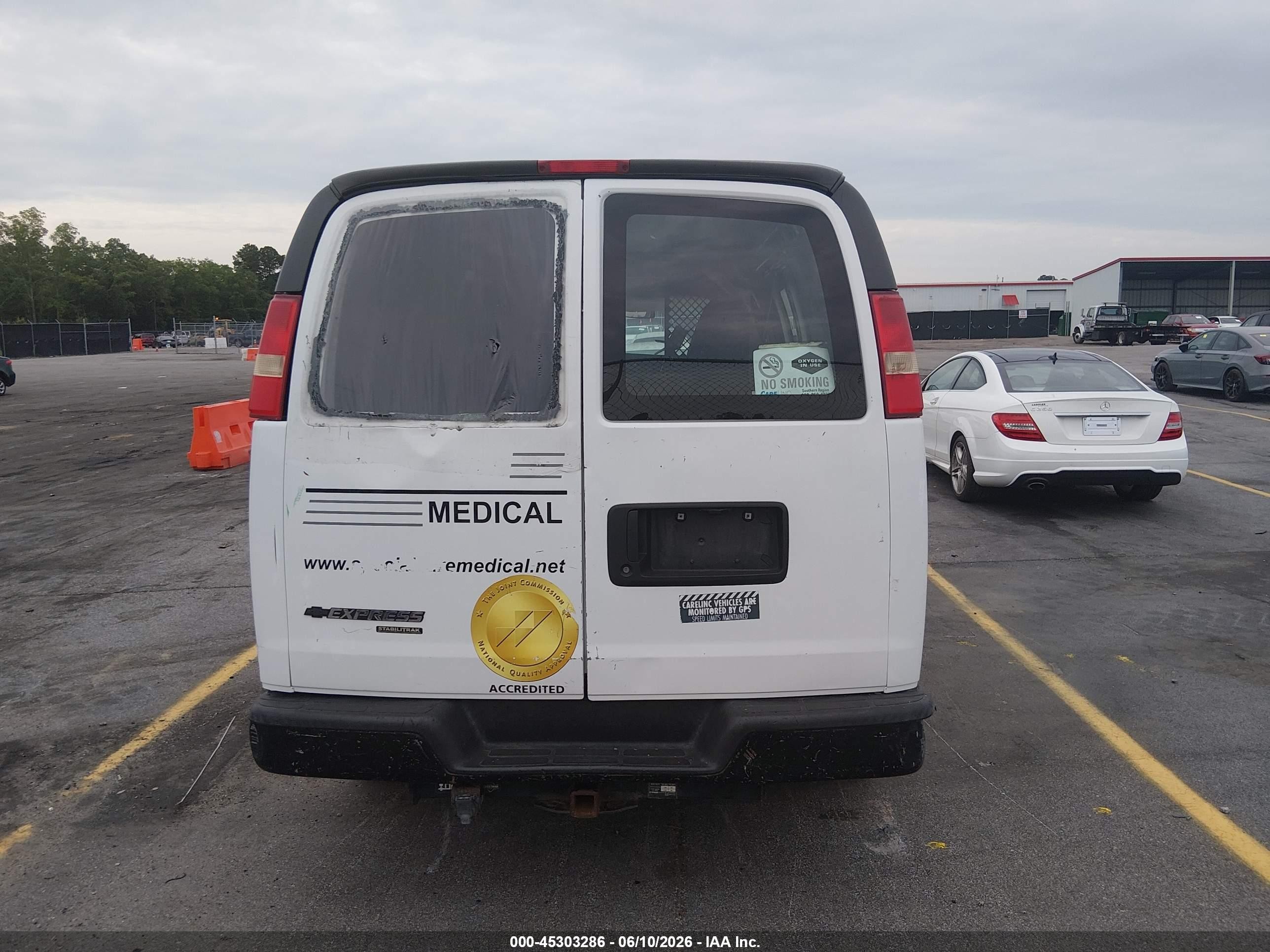 2013 Chevrolet Express 2500 Work Van White vin: 1GCWGFBA2D1112622