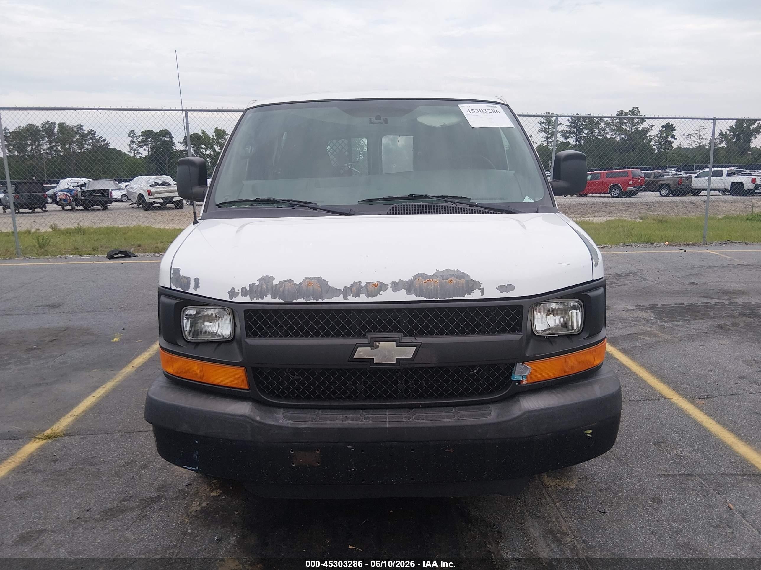 2013 Chevrolet Express 2500 Work Van White vin: 1GCWGFBA2D1112622