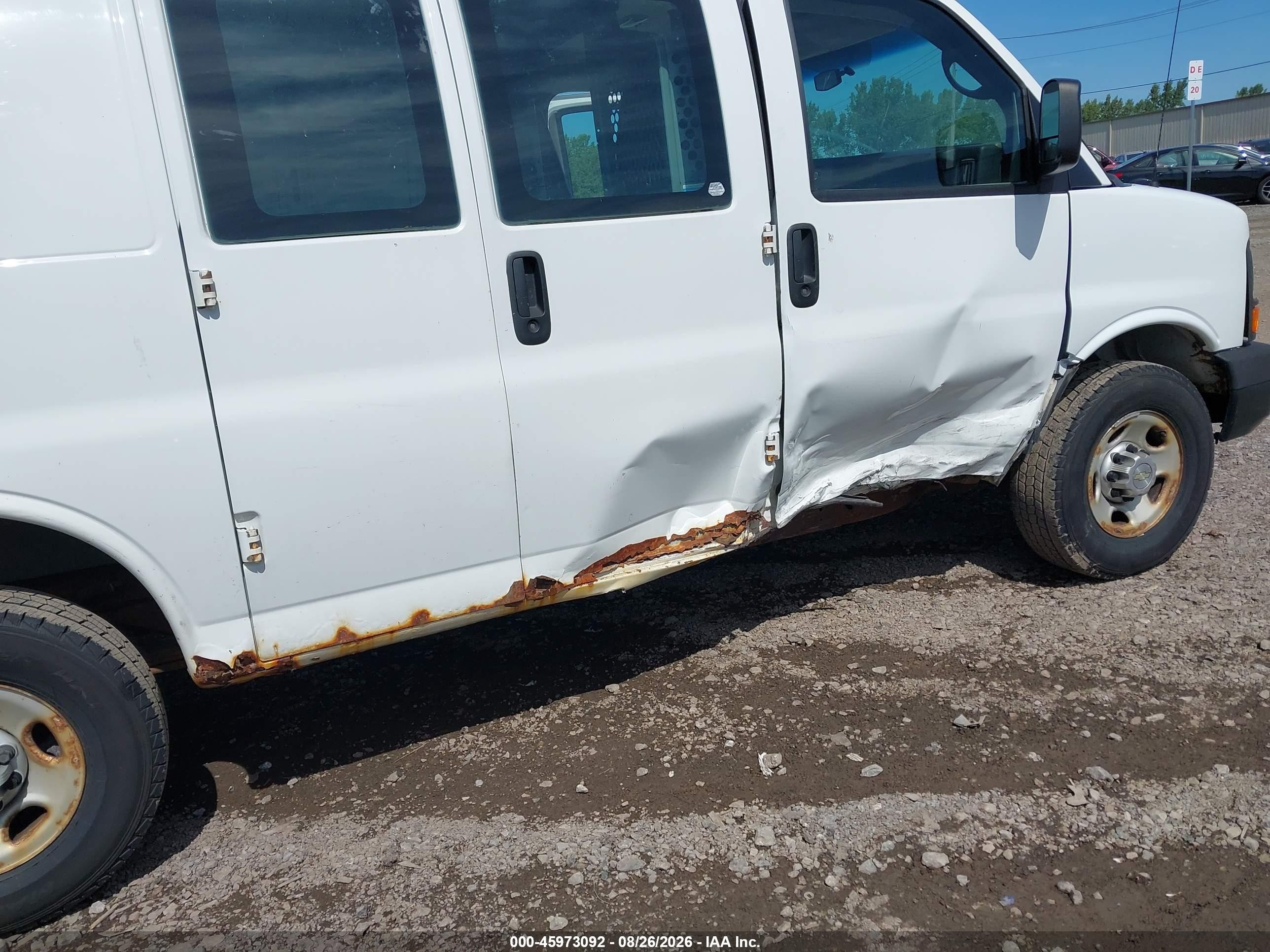 2014 Chevrolet Express 2500 Work Van White vin: 1GCWGFBA2E1135996