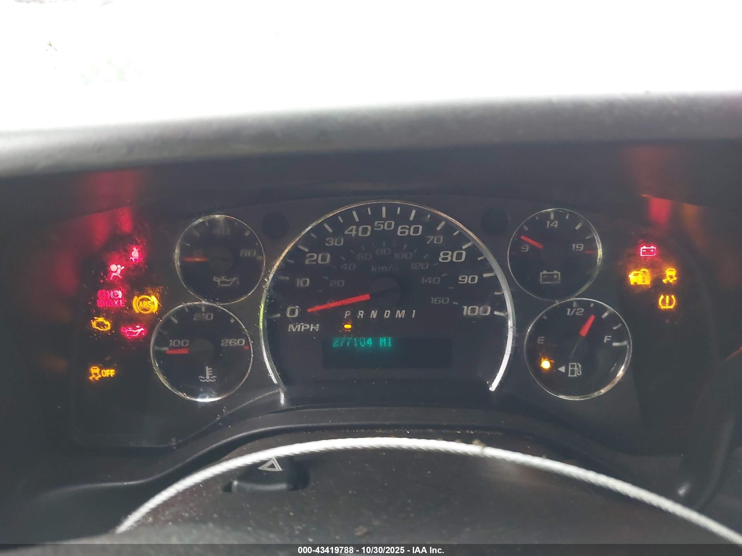 2014 Chevrolet Express 2500 Work Van White vin: 1GCWGFBA2E1203617