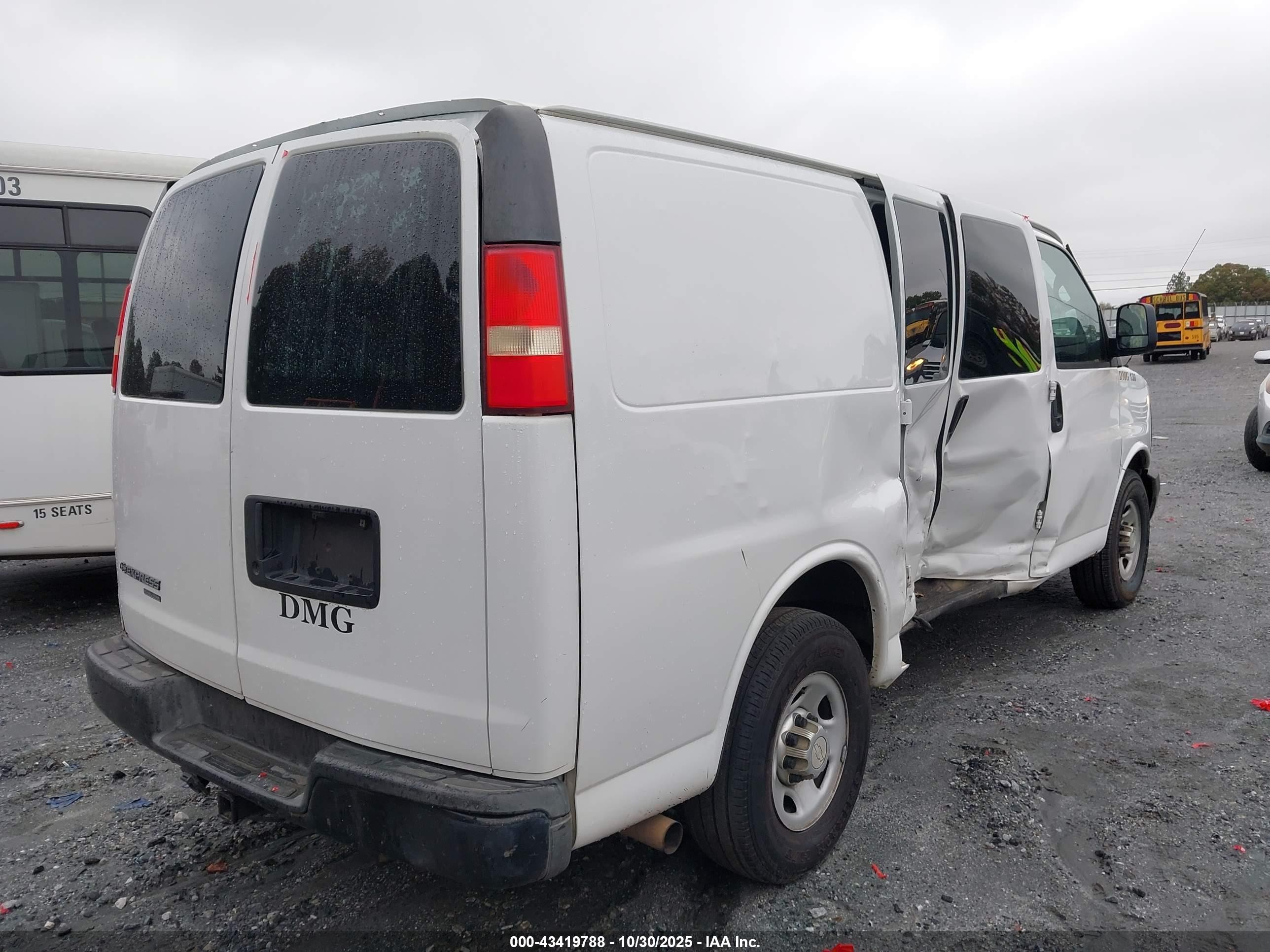 2014 Chevrolet Express 2500 Work Van White vin: 1GCWGFBA2E1203617