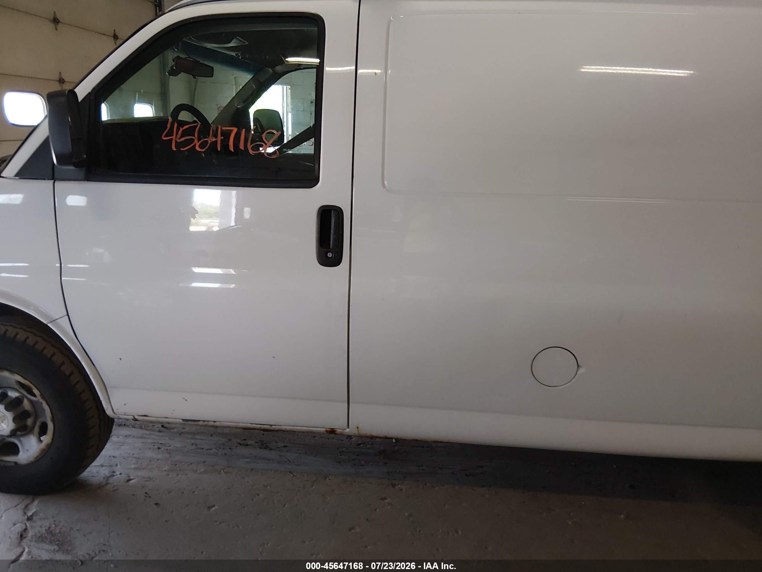 2013 Chevrolet Express 2500 Work Van White vin: 1GCWGFBA3D1186969