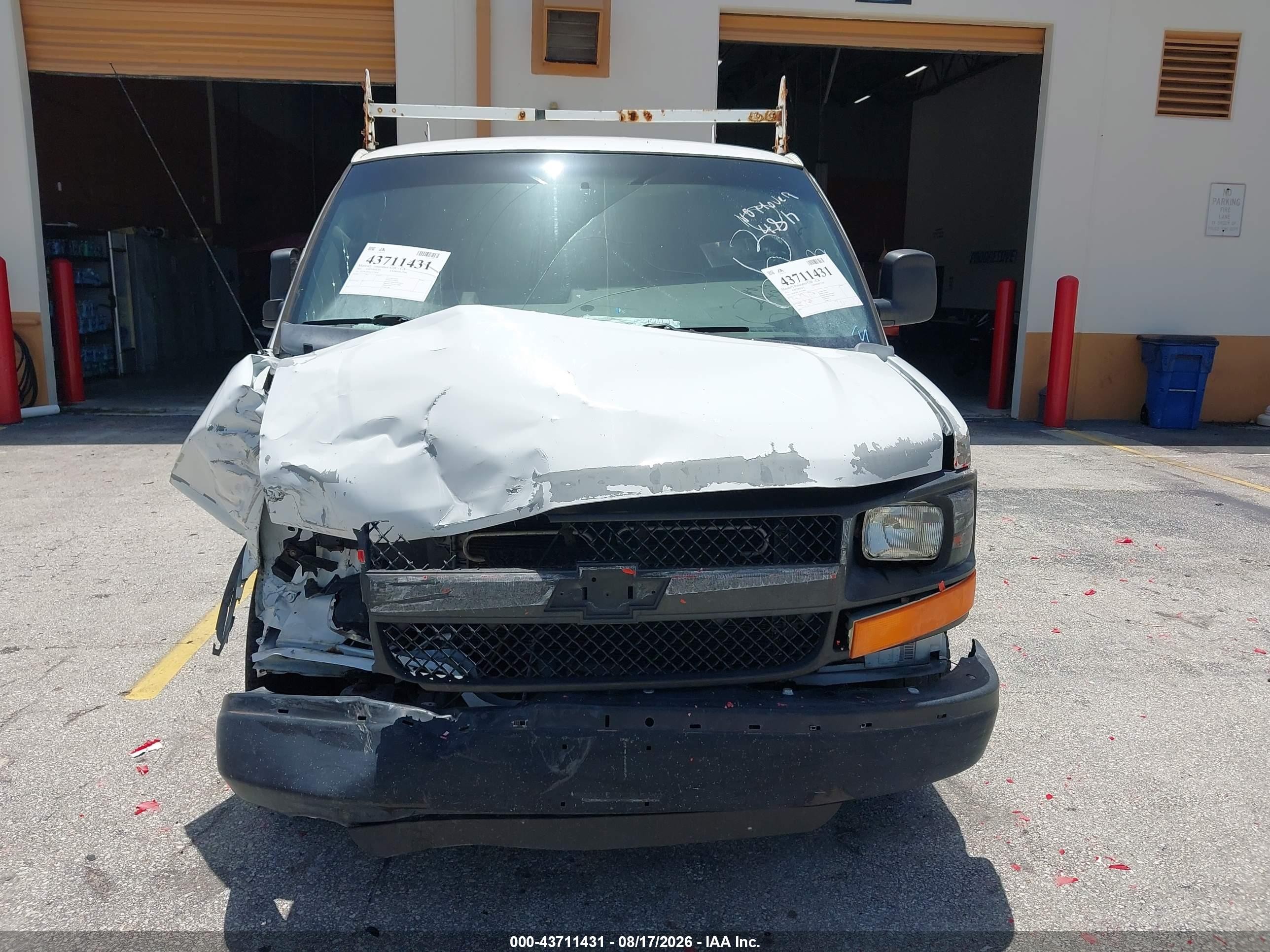 2012 Chevrolet Express 2500 Work Van White vin: 1GCWGFBA4C1176630