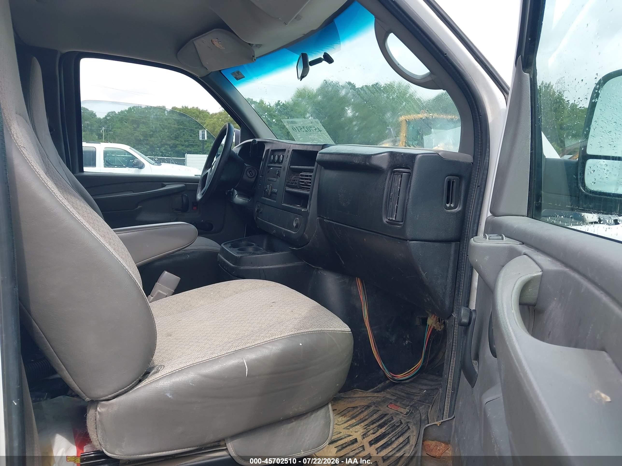 2013 Chevrolet Express 2500 Work Van White vin: 1GCWGFBA4D1179271