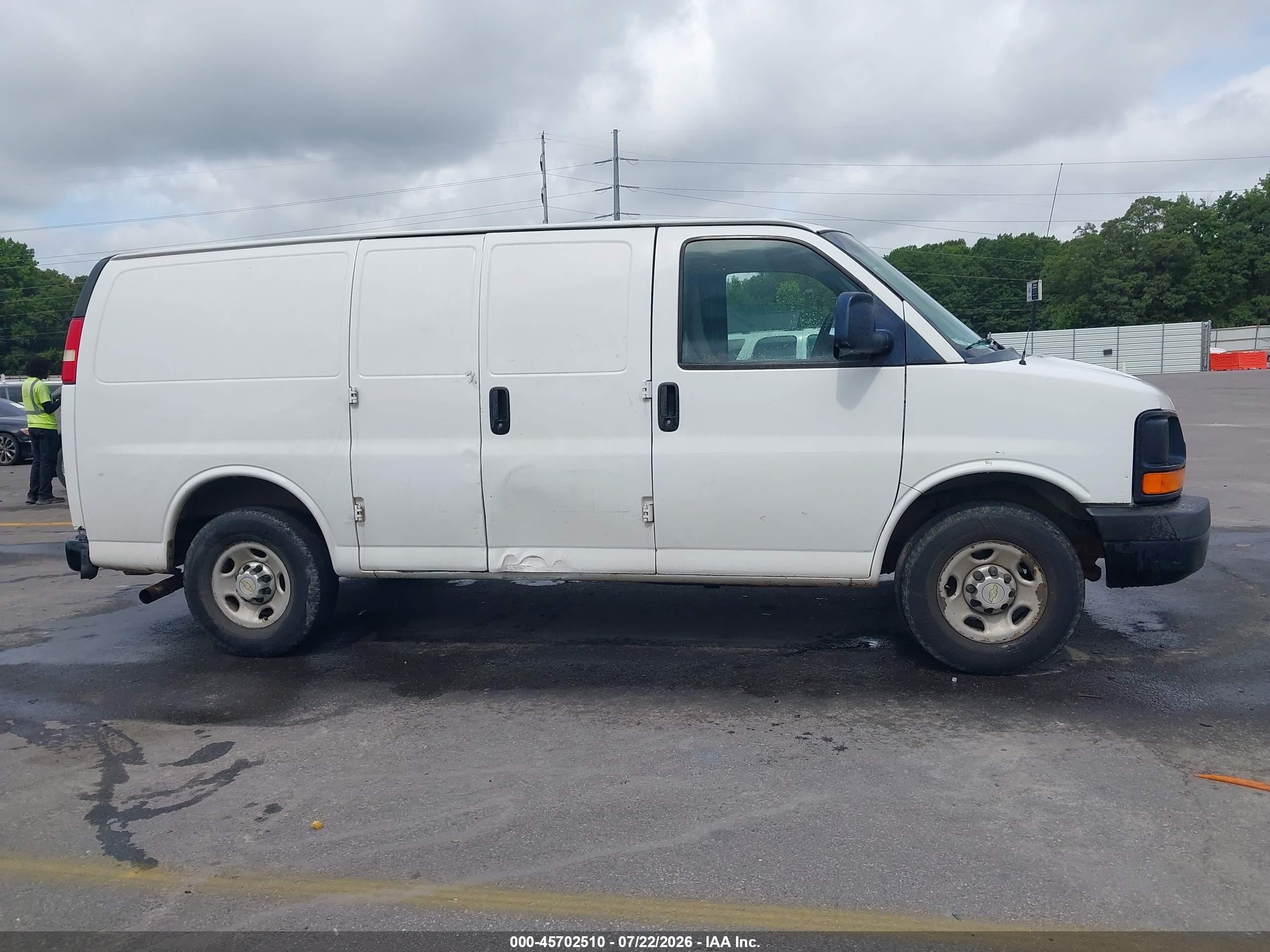 2013 Chevrolet Express 2500 Work Van White vin: 1GCWGFBA4D1179271