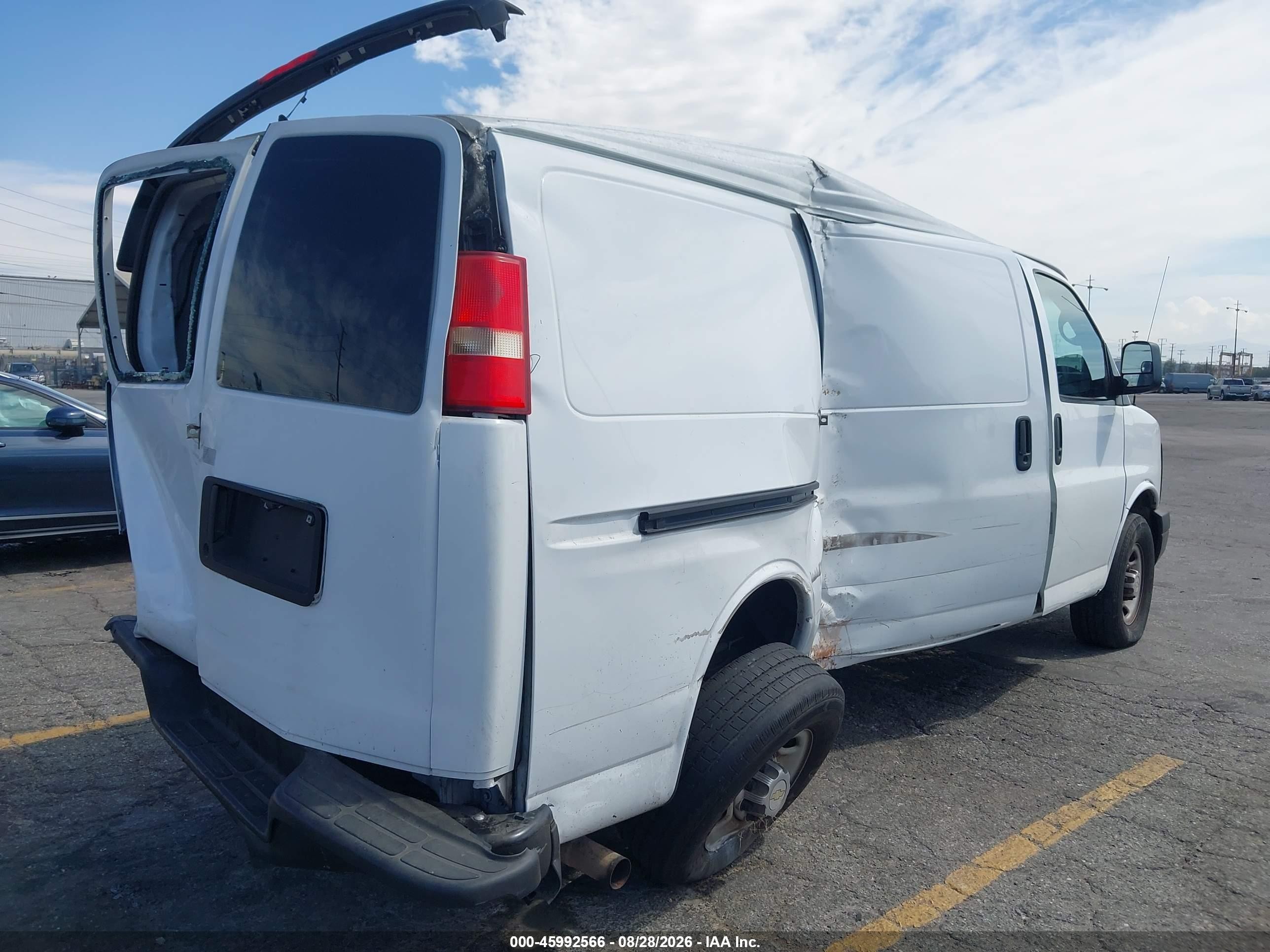 2013 Chevrolet Express 2500 Work Van White vin: 1GCWGFBA5D1153729