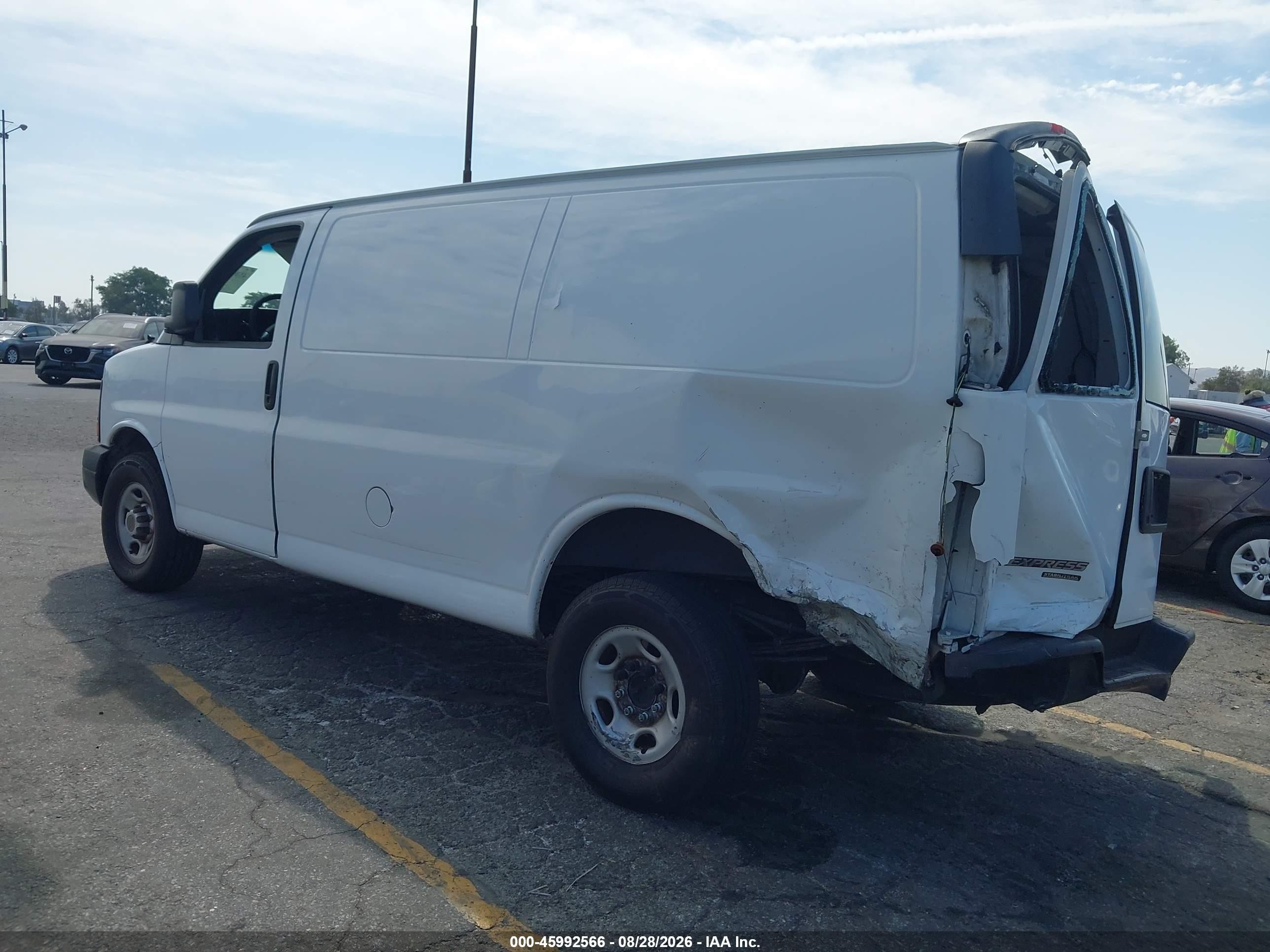 2013 Chevrolet Express 2500 Work Van White vin: 1GCWGFBA5D1153729