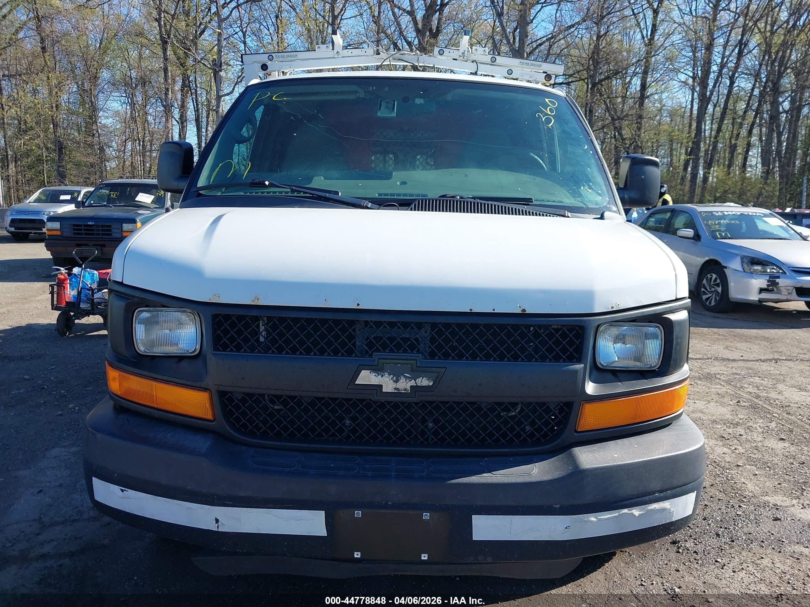 2013 Chevrolet Express 2500 Work Van White vin: 1GCWGFBA5D1187606
