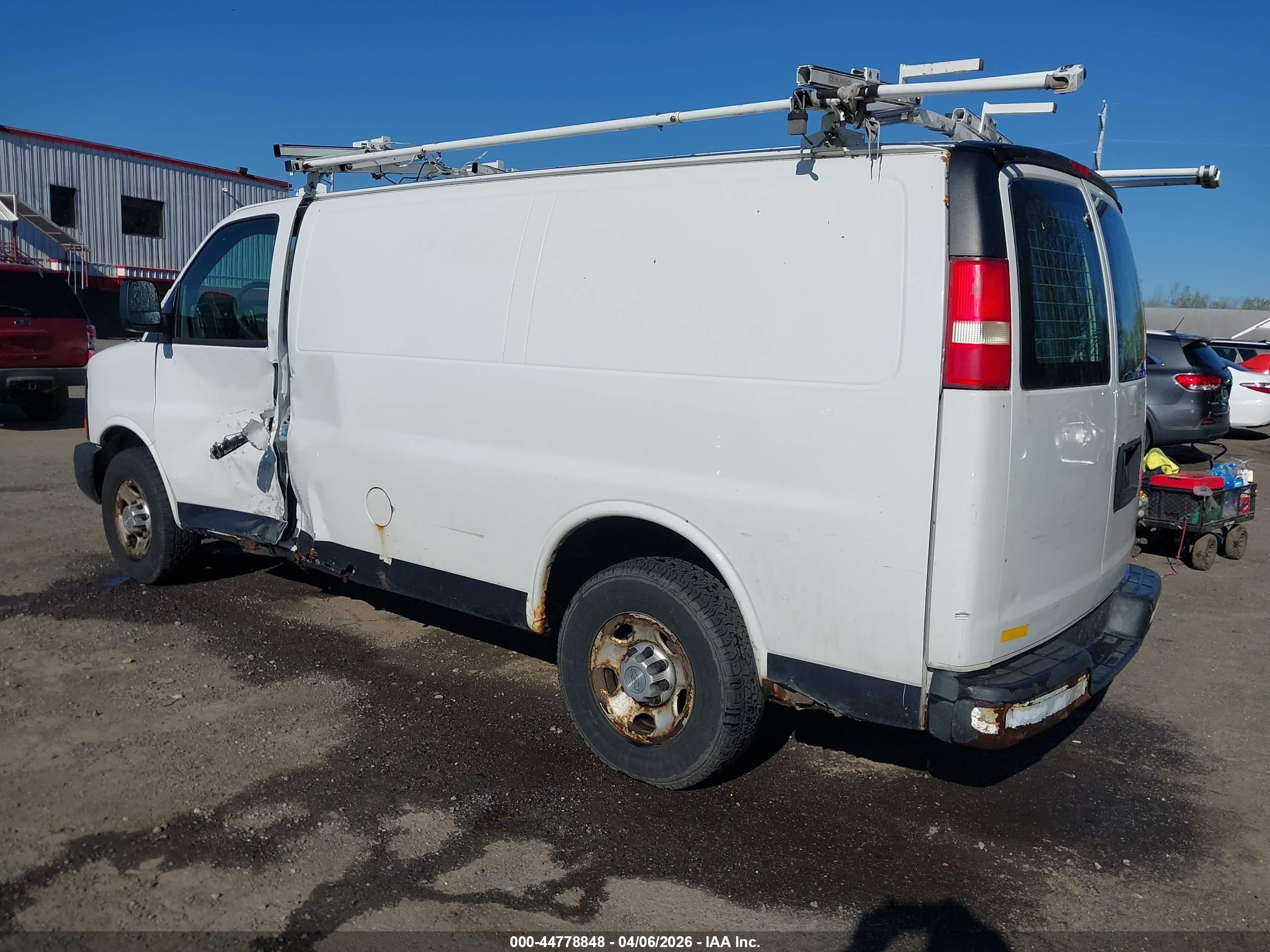2013 Chevrolet Express 2500 Work Van White vin: 1GCWGFBA5D1187606