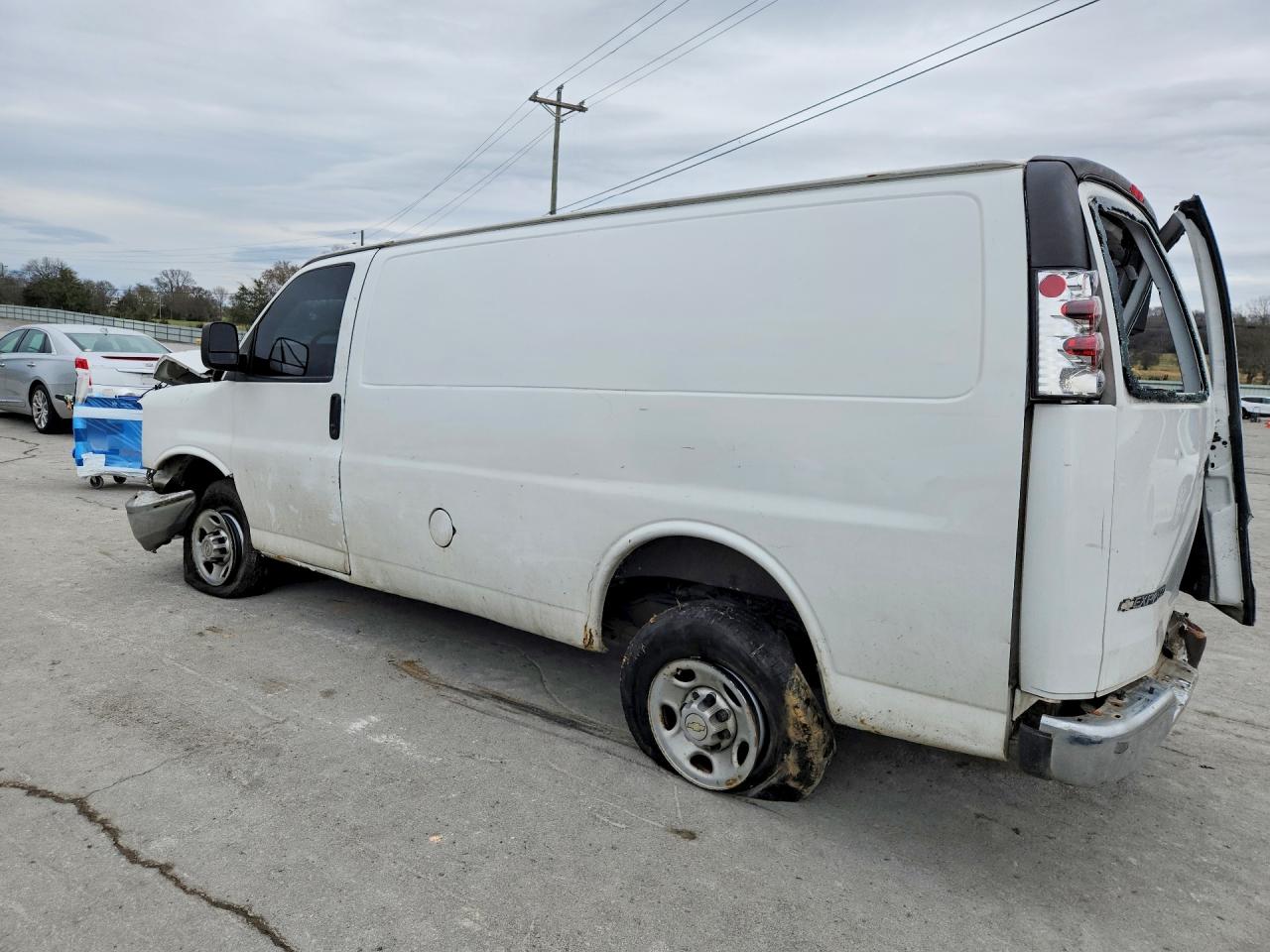 2013 Chevrolet Express G2500 White vin: 1GCWGFBA6D1103258