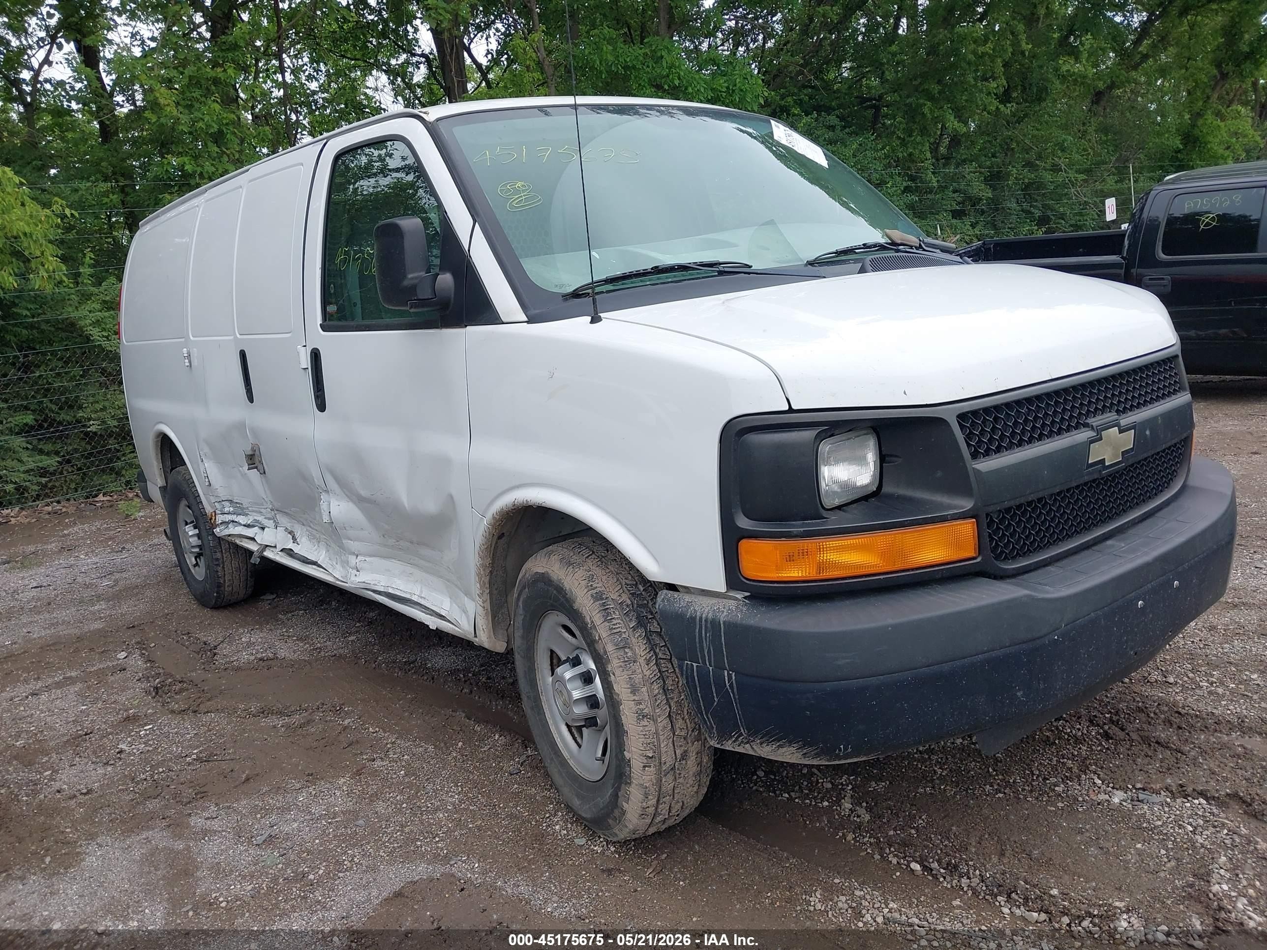 2012 Chevrolet Express 2500 Work Van Белый vin: 1GCWGFBA7C1174774