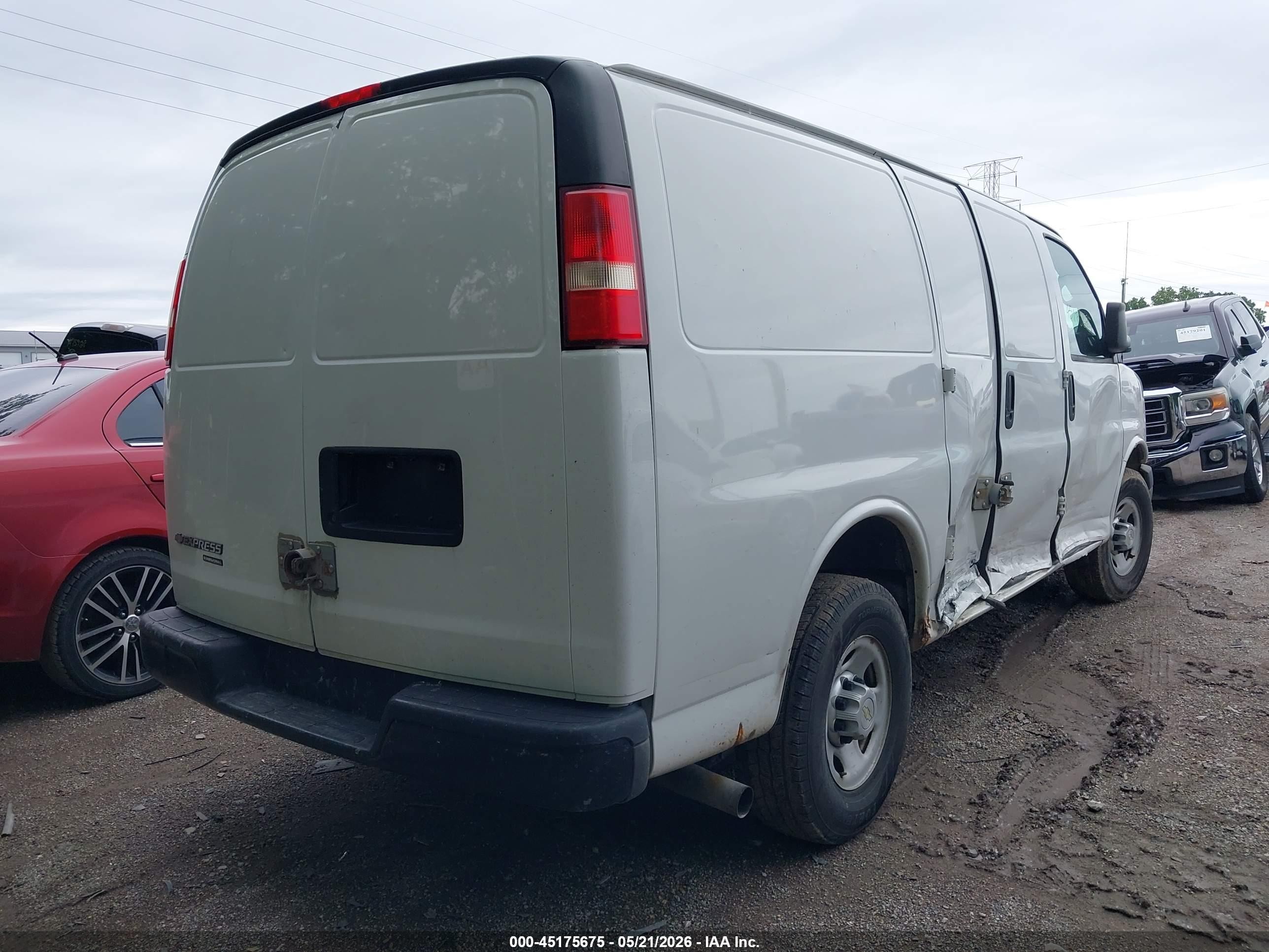 2012 Chevrolet Express 2500 Work Van Белый vin: 1GCWGFBA7C1174774