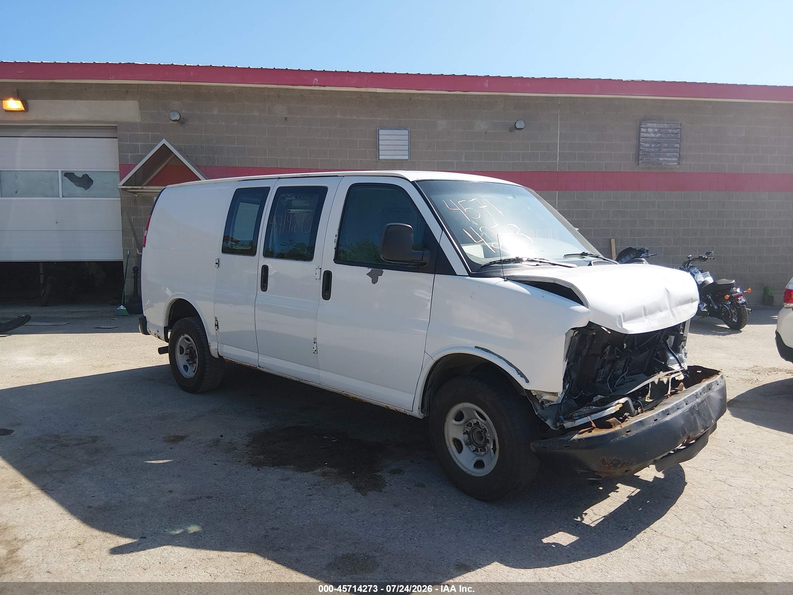 2011 Chevrolet Express 2500 Work Van White vin: 1GCWGFBA8B1146884