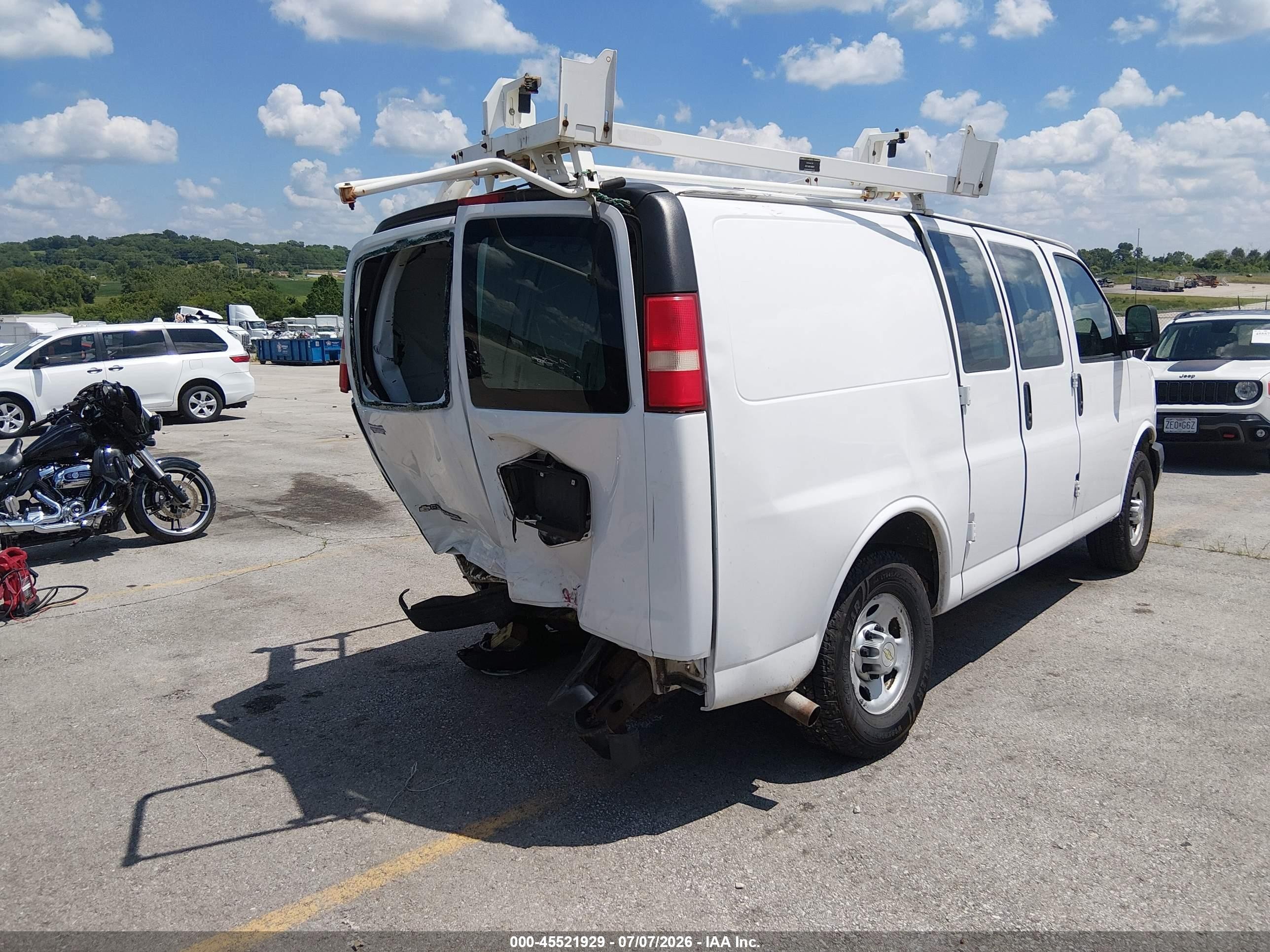 2014 Chevrolet Express 2500 Work Van White vin: 1GCWGFBA9E1110710