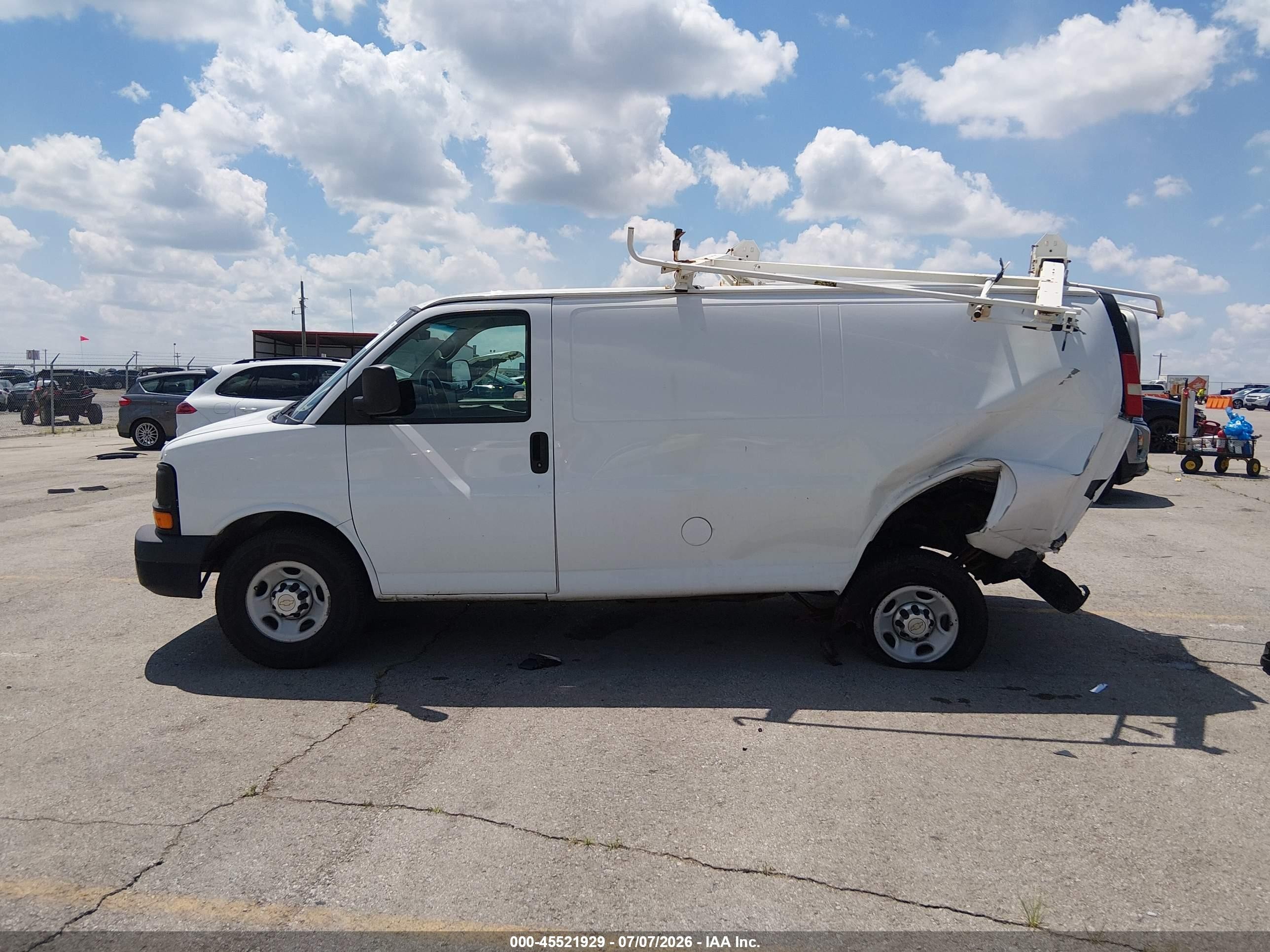 2014 Chevrolet Express 2500 Work Van White vin: 1GCWGFBA9E1110710