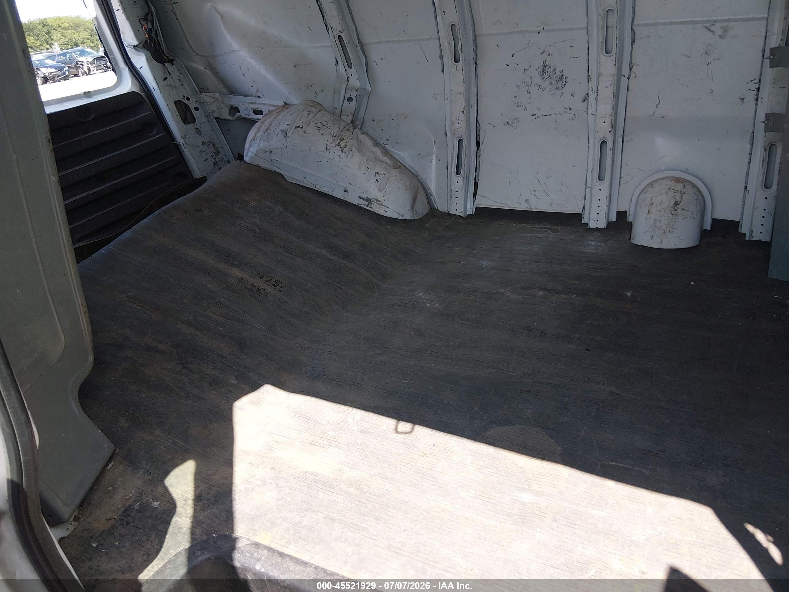 2014 Chevrolet Express 2500 Work Van White vin: 1GCWGFBA9E1110710