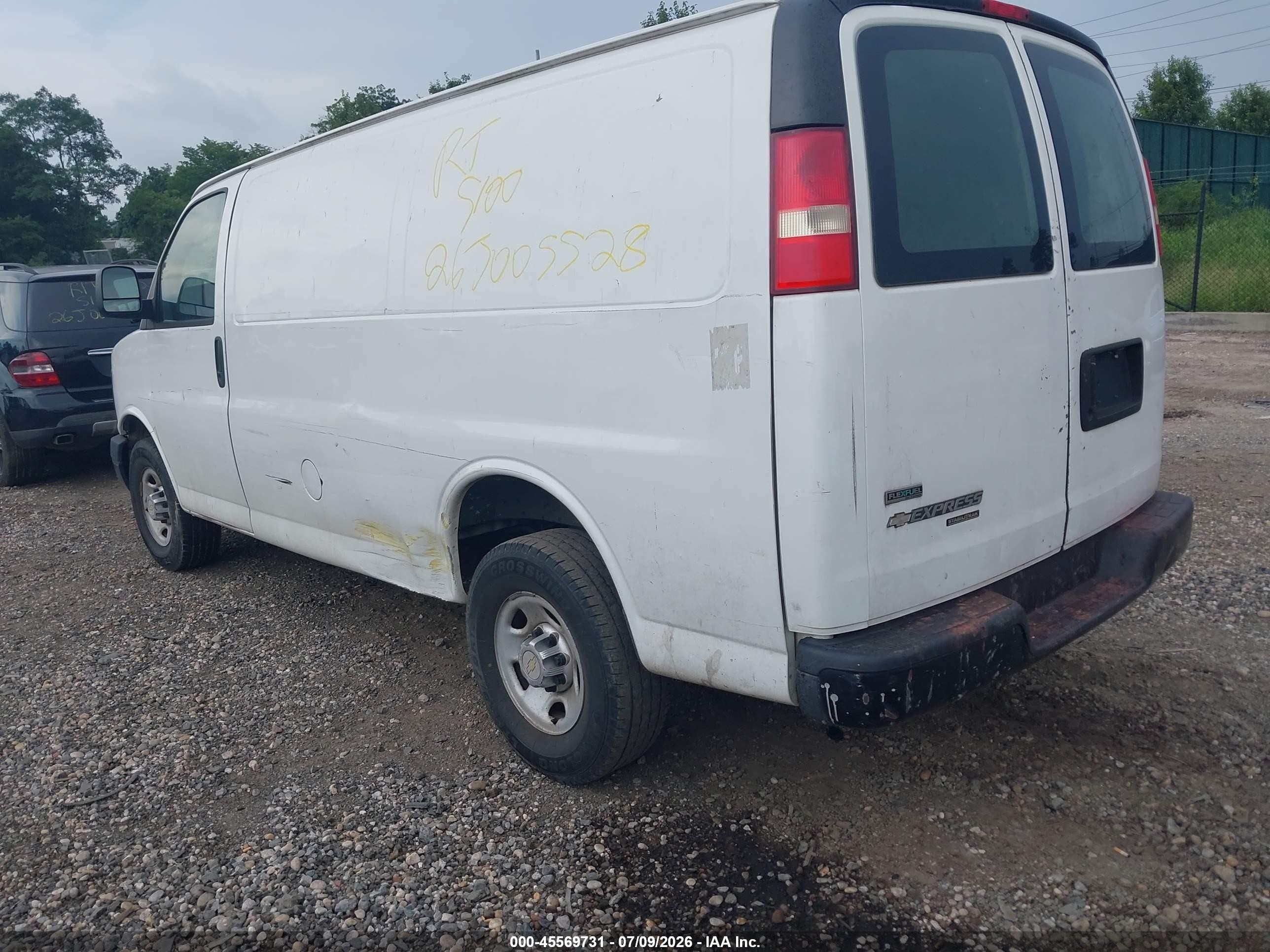 2011 Chevrolet Express 2500 Work Van White vin: 1GCWGFCA0B1127244