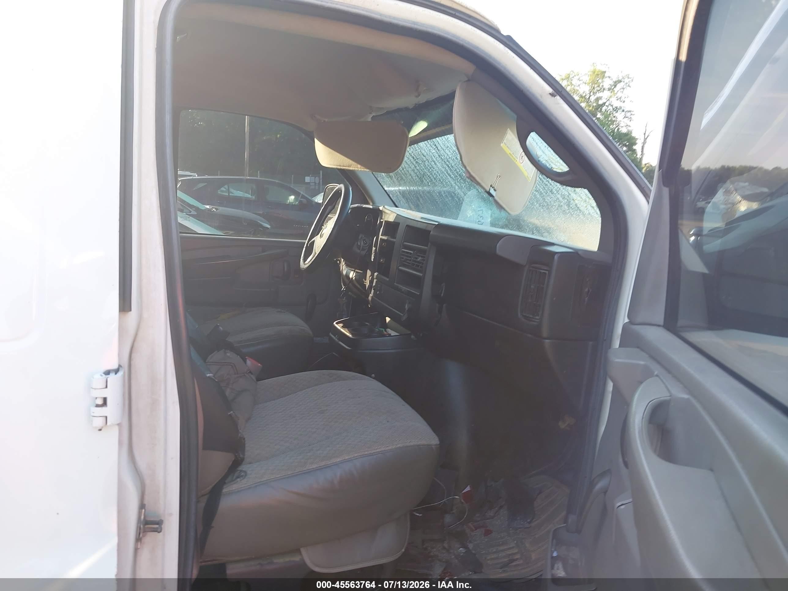 2012 Chevrolet Express 2500 Work Van White vin: 1GCWGFCA1C1203216