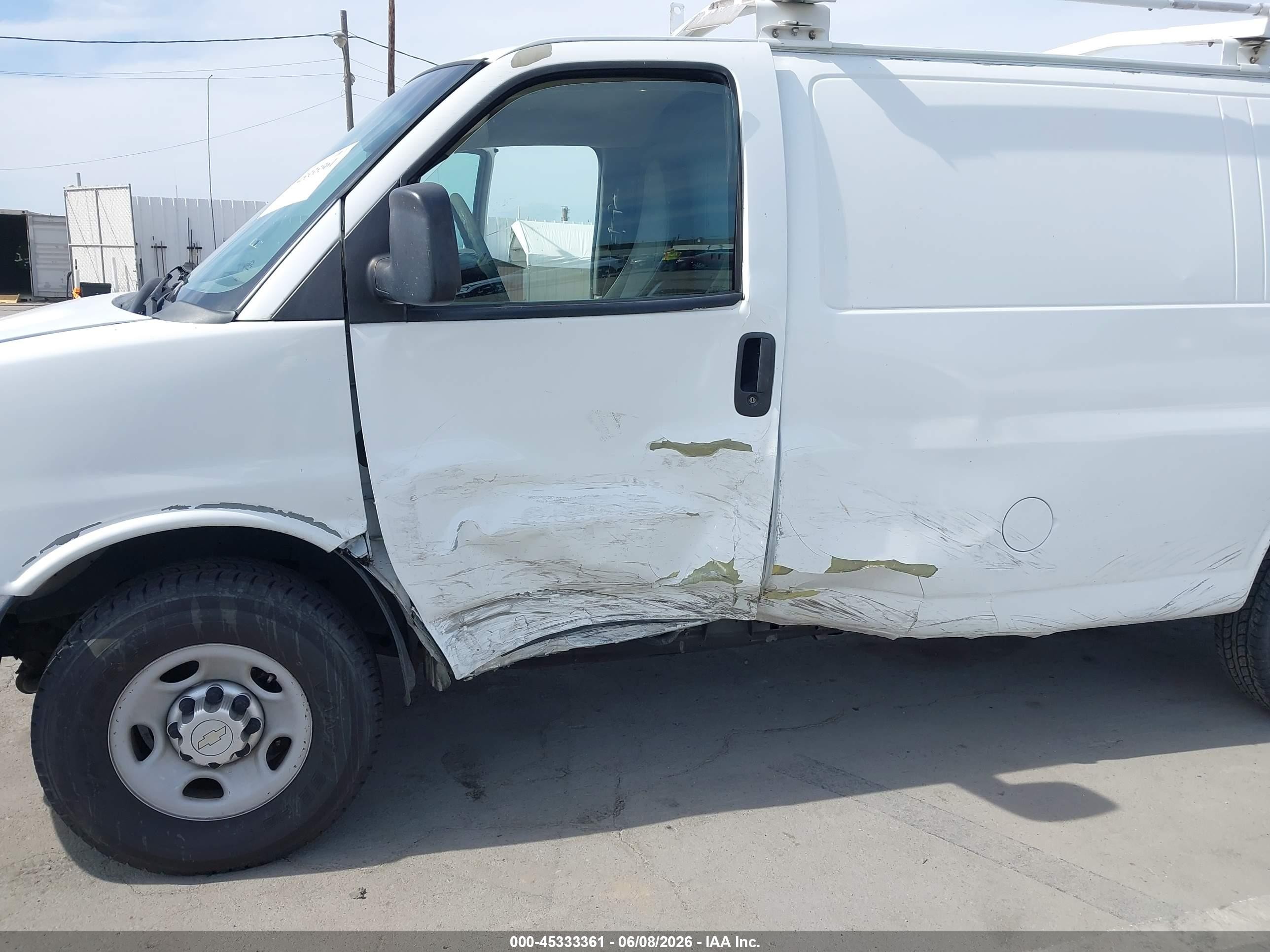 2013 Chevrolet Express 2500 Work Van White vin: 1GCWGFCA1D1132729