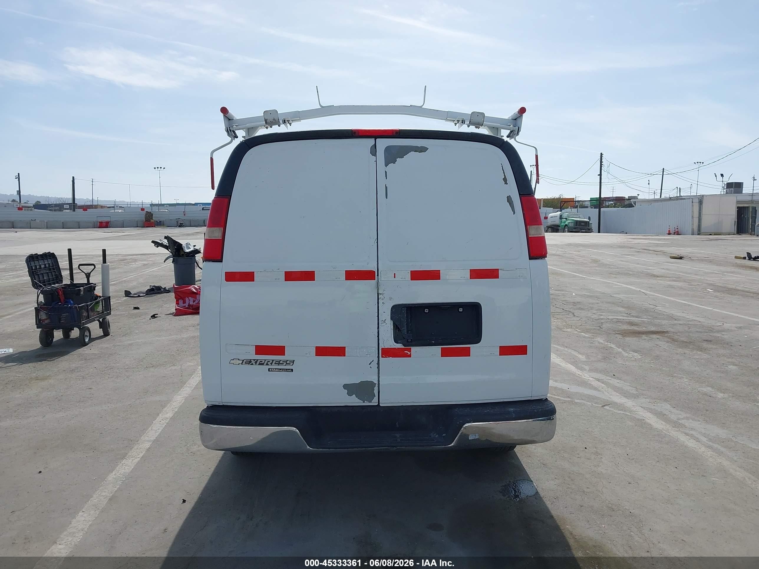 2013 Chevrolet Express 2500 Work Van White vin: 1GCWGFCA1D1132729