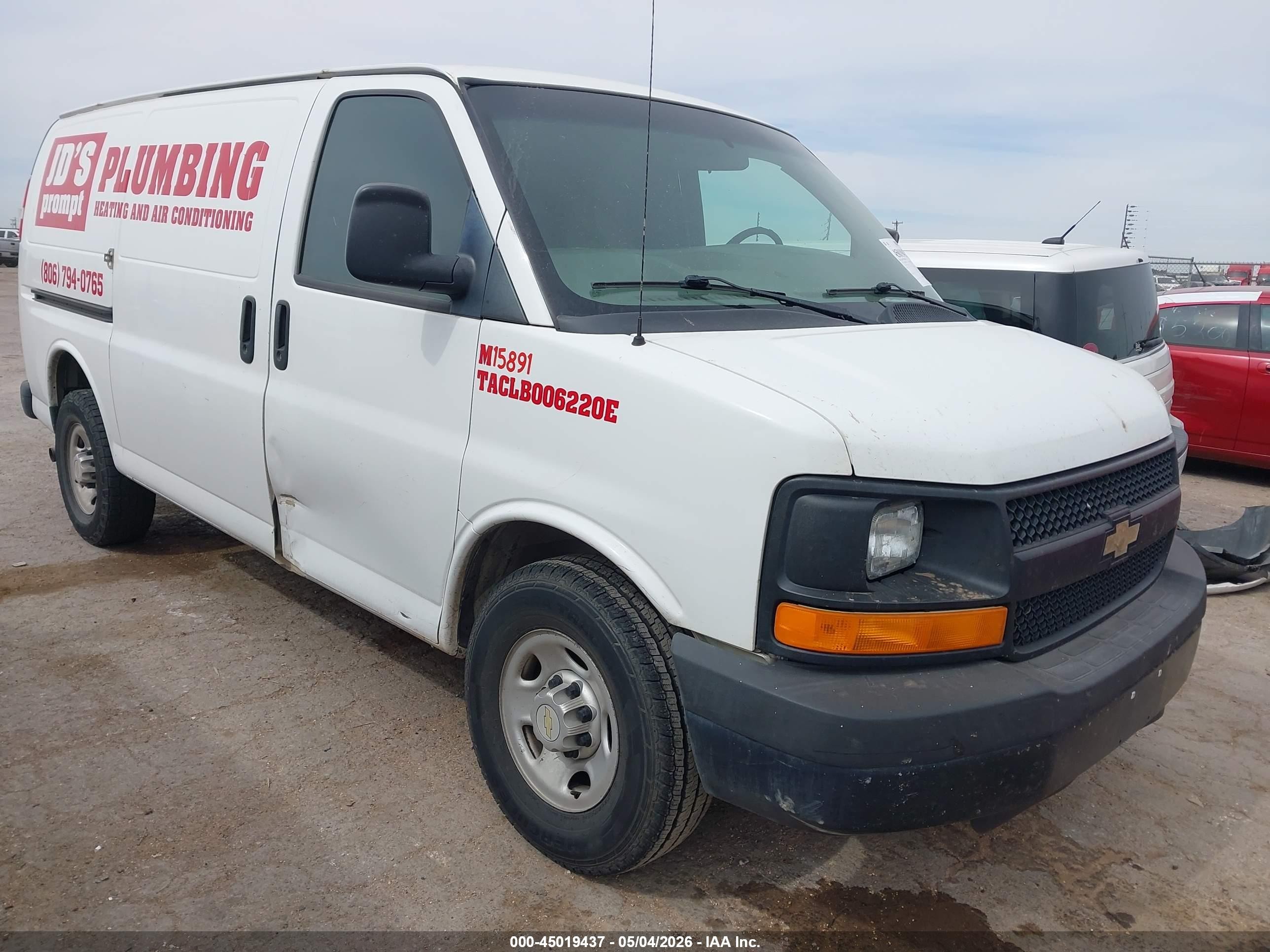 2014 Chevrolet Express 2500 Work Van White vin: 1GCWGFCA1E1147054