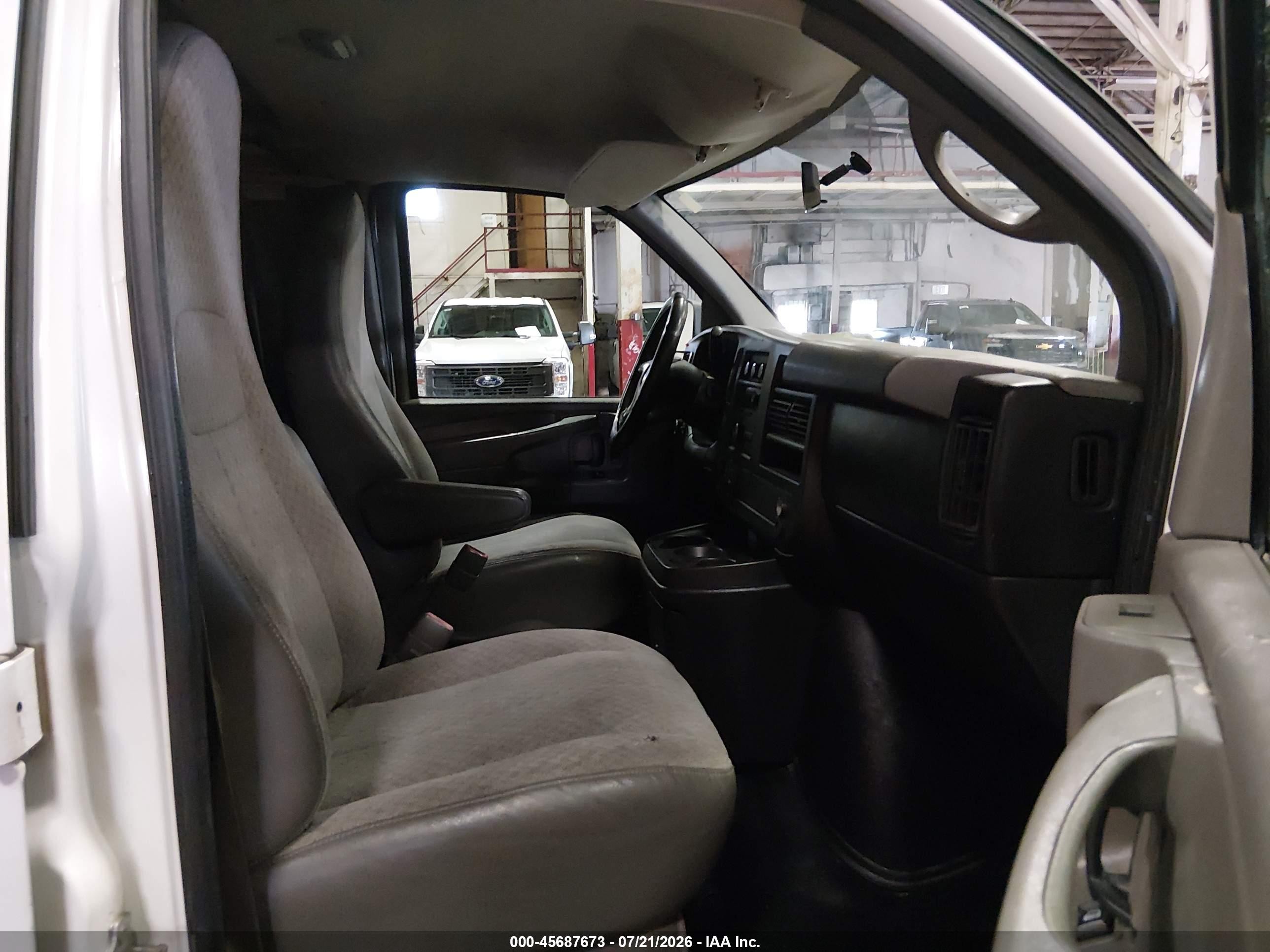 2014 Chevrolet Express 2500 Work Van White vin: 1GCWGFCA1E1151590