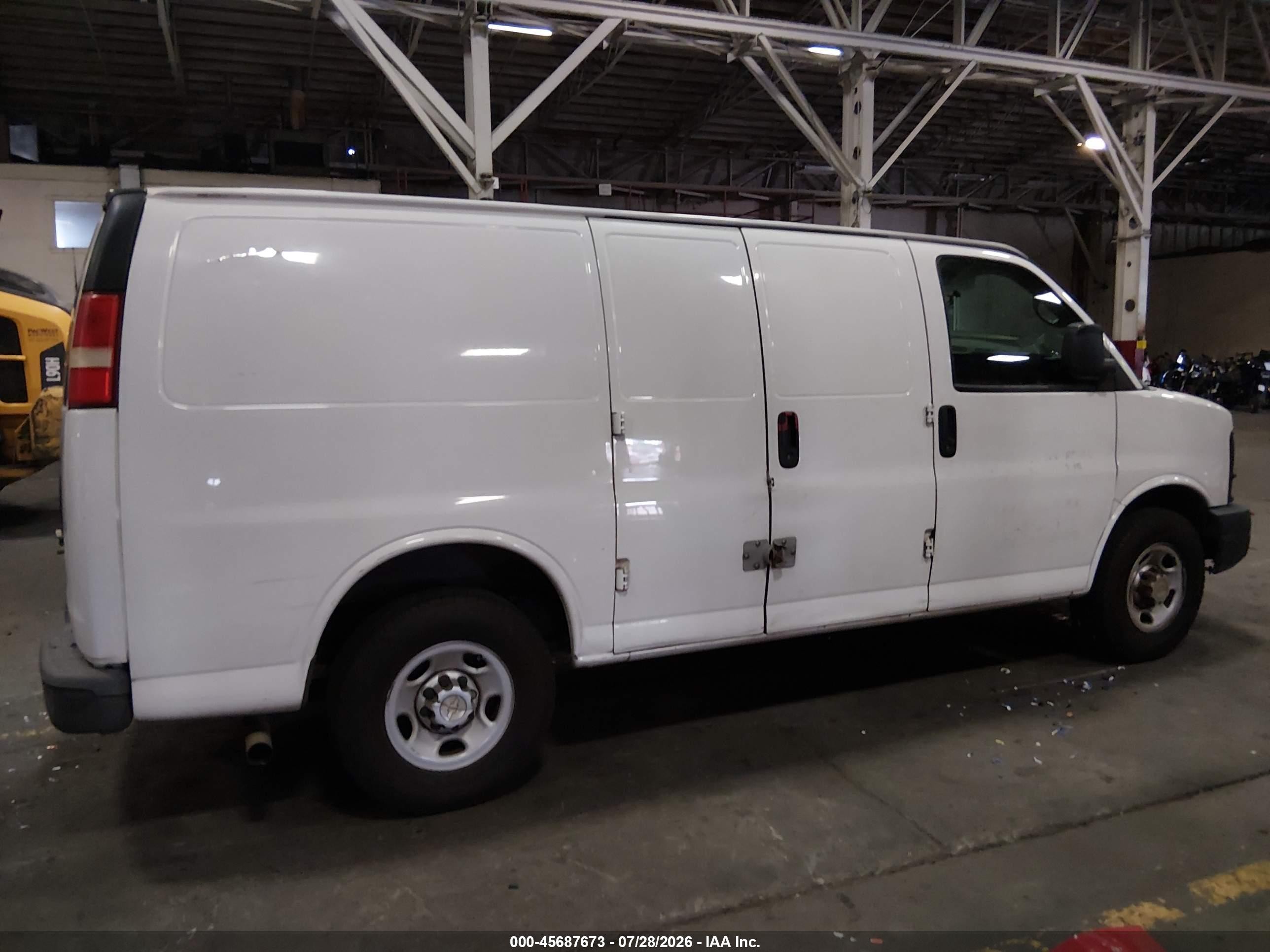 2014 Chevrolet Express 2500 Work Van White vin: 1GCWGFCA1E1151590